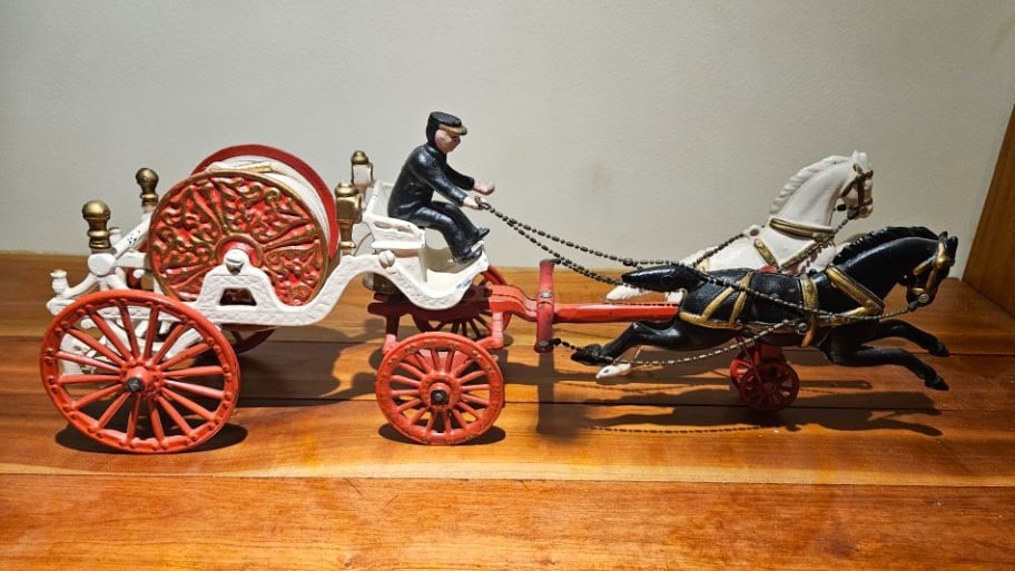 Vintage Metal Handpainted Horsedrawn Firehose Wagon. (1 of 8)