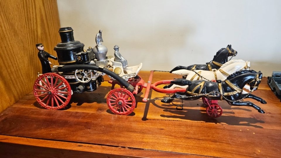 Modern Reproduction Pumper Truck w/ a Team of Three Horses. (1 of 8)