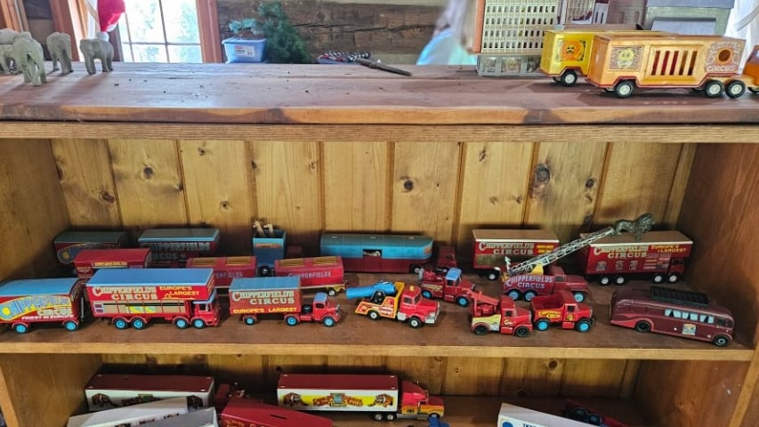Whole Collection of Vintage Metal Chipperfield's Circus Vehicles. (1 of 13)