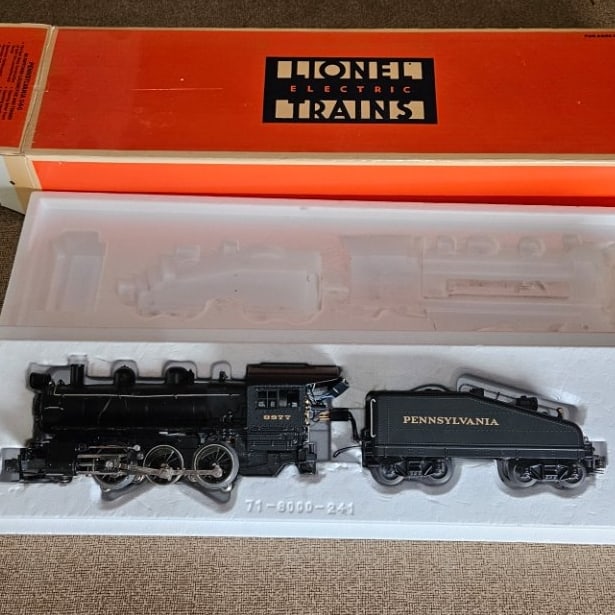 Pennsylvania 0-6-0 B6 Switcher Locomotive and Tender in Box (1 of 4)