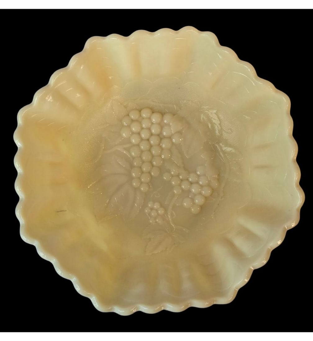 A Very Fine Antique Lenox Imperial Glass Bowl Grapes And Leaves Design Custard Color: Lot Of 3 Signed Jim Karg Art Glass Paperweights. Measures approx. 3 1/4" X 10 1/4" X 10 1/4". See pics. Items remaining in our possession after this time will be subject to forfeit or storage charges.