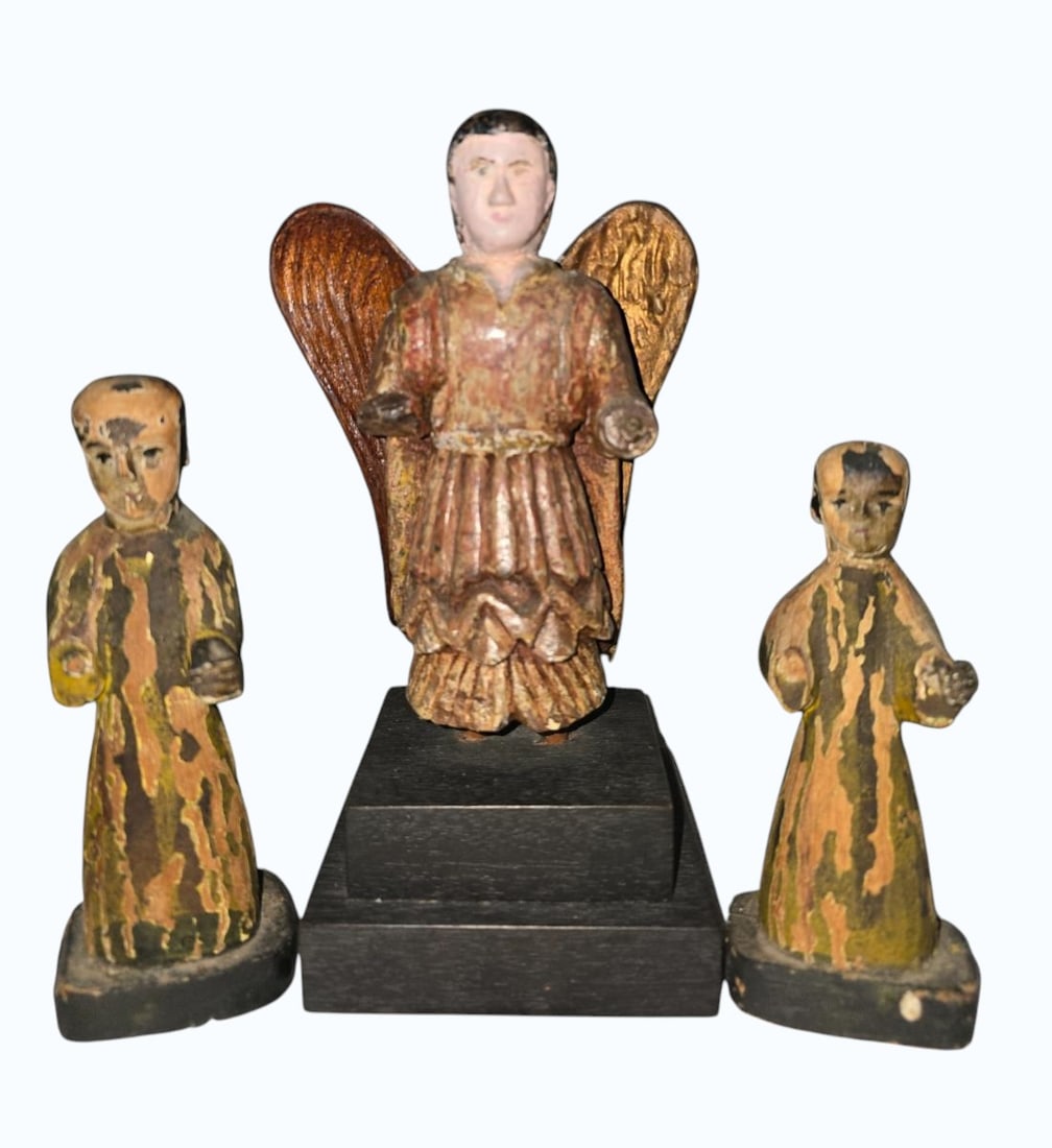 Lot Of 3 Antique Carved Polychromed Wooden Santos 19th Century: Lot Of 3 Antique Carved Polychromed Wooden Santos 19th Century. Measures 7.5" X 4.5" X 3.5", 2 smaller ones 5" & 5.5" Tall. All items must be retrieved or shipped within 15 days of auction end. Items