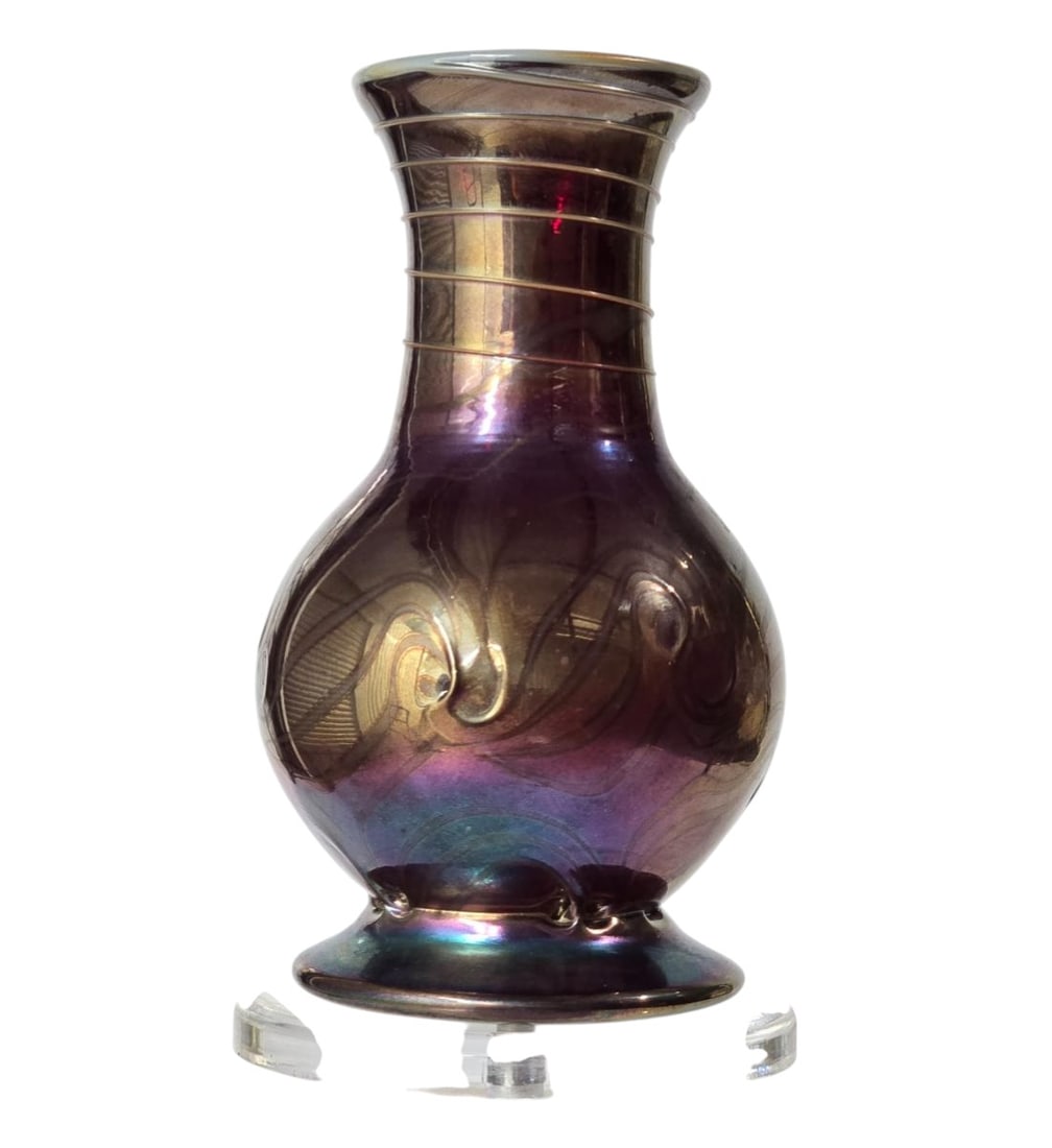 Antique Iridescent Art Glass L.C Tiffany Style Vase Unsigned (1 of 18)