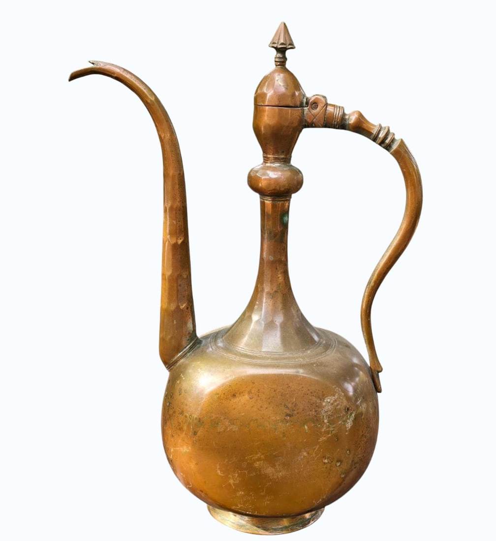 Large 19th C Handmade Copper Ewer / Dallah Persian Tea Pot: Large 19th C Handmade Copper Ewer / Dallah Persian Tea Pot. Measures 18 3/4" X 12 3/4" X 6.5". Items remaining in our possession after this time will be subject to forfeit or storage charges.