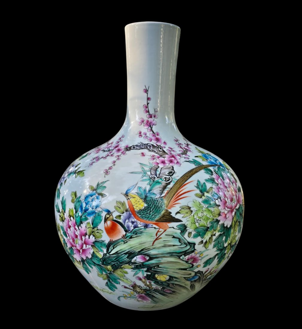 A Large Chinese Famille Rose Porcelain Vase Signed With Calligraphy And 4 Character Mark: A Large Chinese Famille Rose Porcelain Vase Signed With Calligraphy And 4 Character Mark. Please Review Last Pic , Its A Flaw Under The Glaze Not A Hairline. Measures 20.5" X 15". Items remaining in o