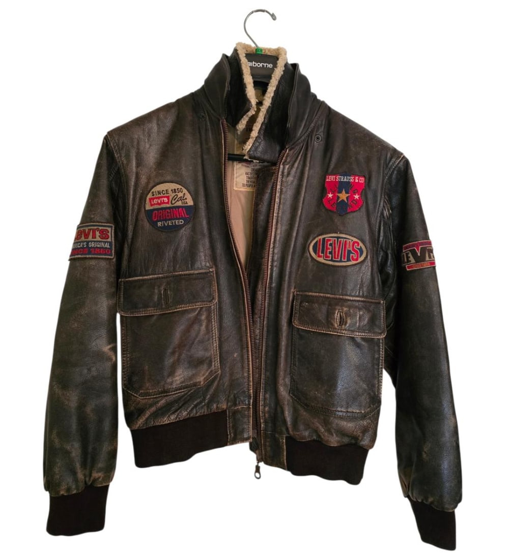 A Very Vintage Original Levi's Leather Jacket Medium With Patches (1 of 19)