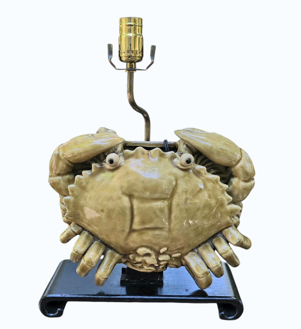 Vintage Glazed Ceramic Crab Lamp: Vintage Glazed Ceramic Crab Lamp. Measures 17" X 11" X 6". All items must be retrieved or shipped within 15 days of auction end. Items remaining in our possession after this time will be subject to fo