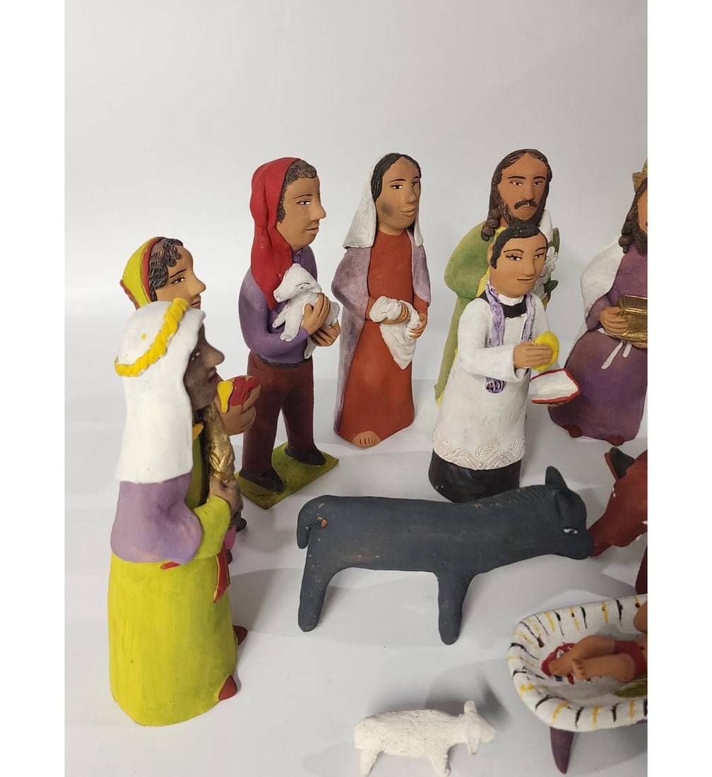 A Rare Vintage Polychrome Terra Cotta Nativity Set Large Pieces - 6