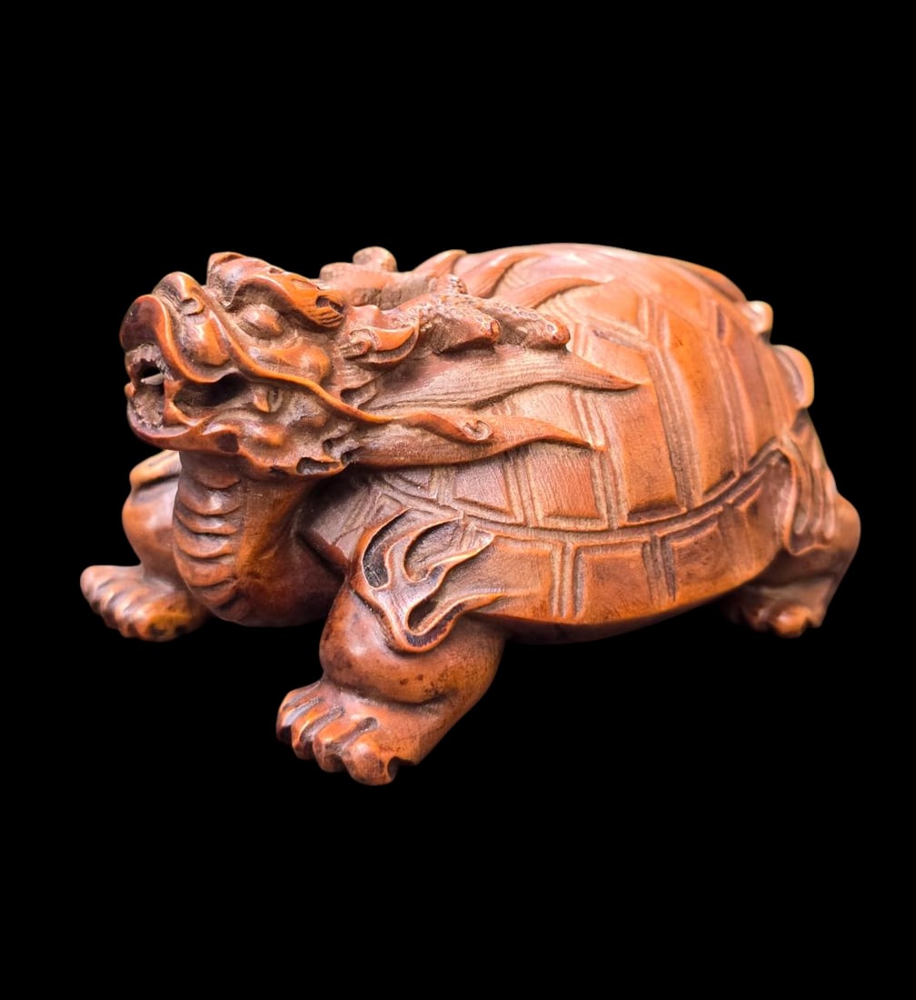 Finely Carved Boxwood Turtle (1 of 9)