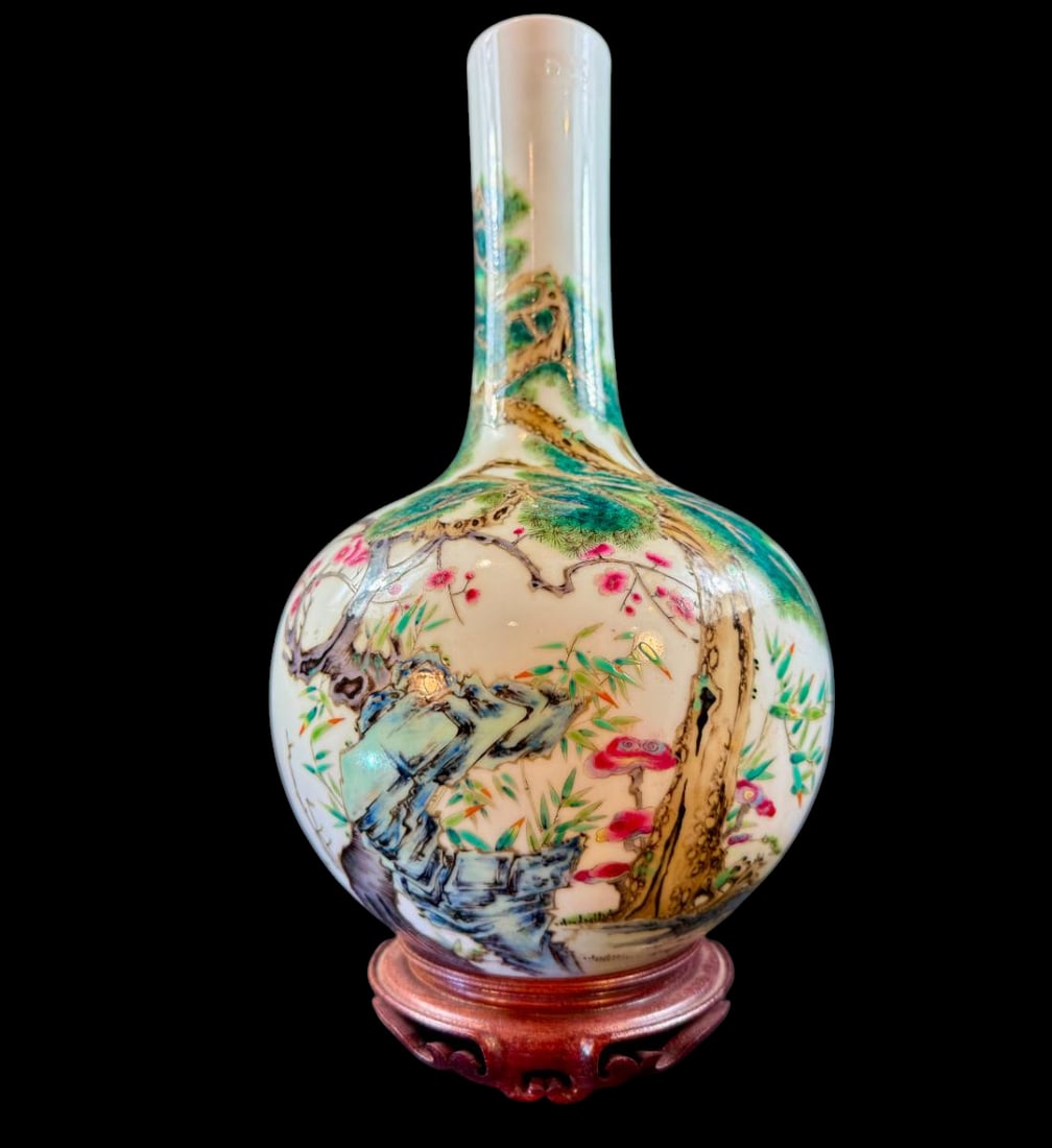 Important and fine antique Chinese famille rose porcelain vase (1 of 20)