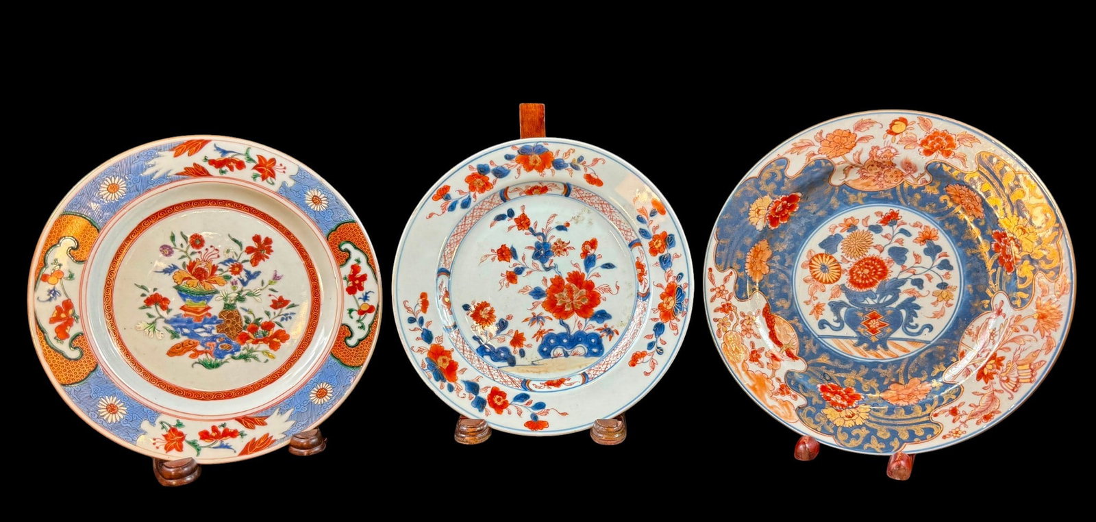 Three Chinese export cabinet plates 19th Century (1 of 8)