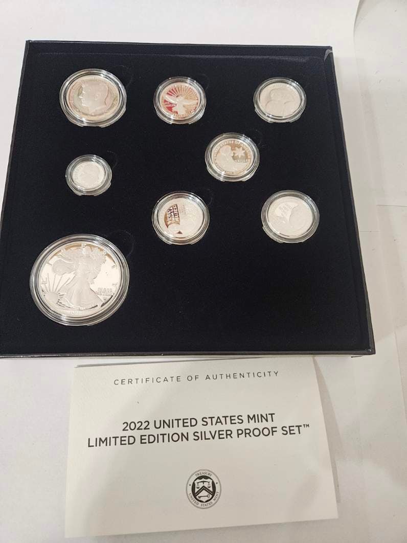 2022 US MINT LIMITED EDITION SILVER PROOF (1 of 8)