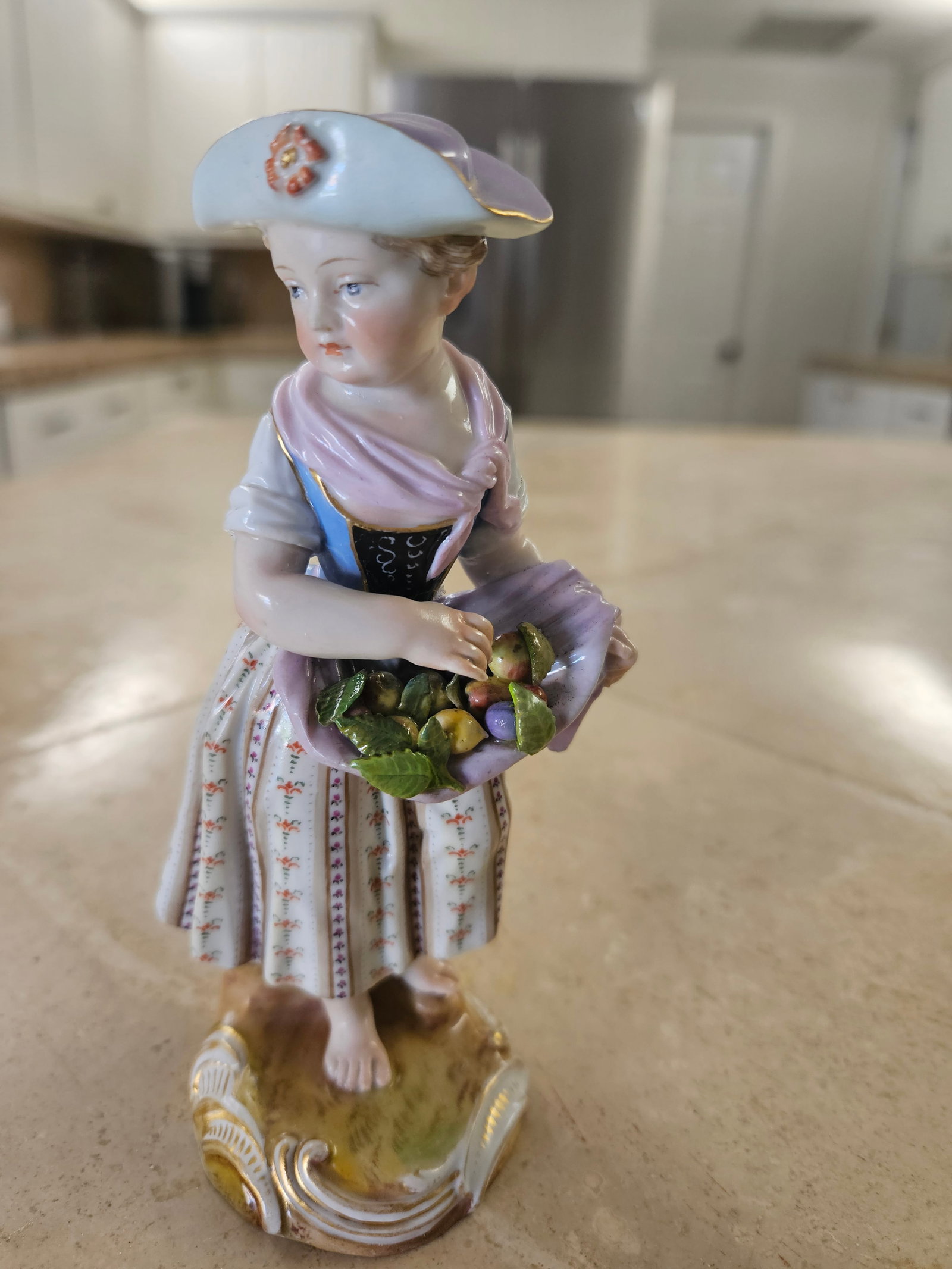 Meissen Gardeners Children : The Meissen Gardeners Children (or Gärtnerkinder) is one of the factory's most enduring and prolific series, originally conceived in the mid-18th century. The series is celebrated for its rural R