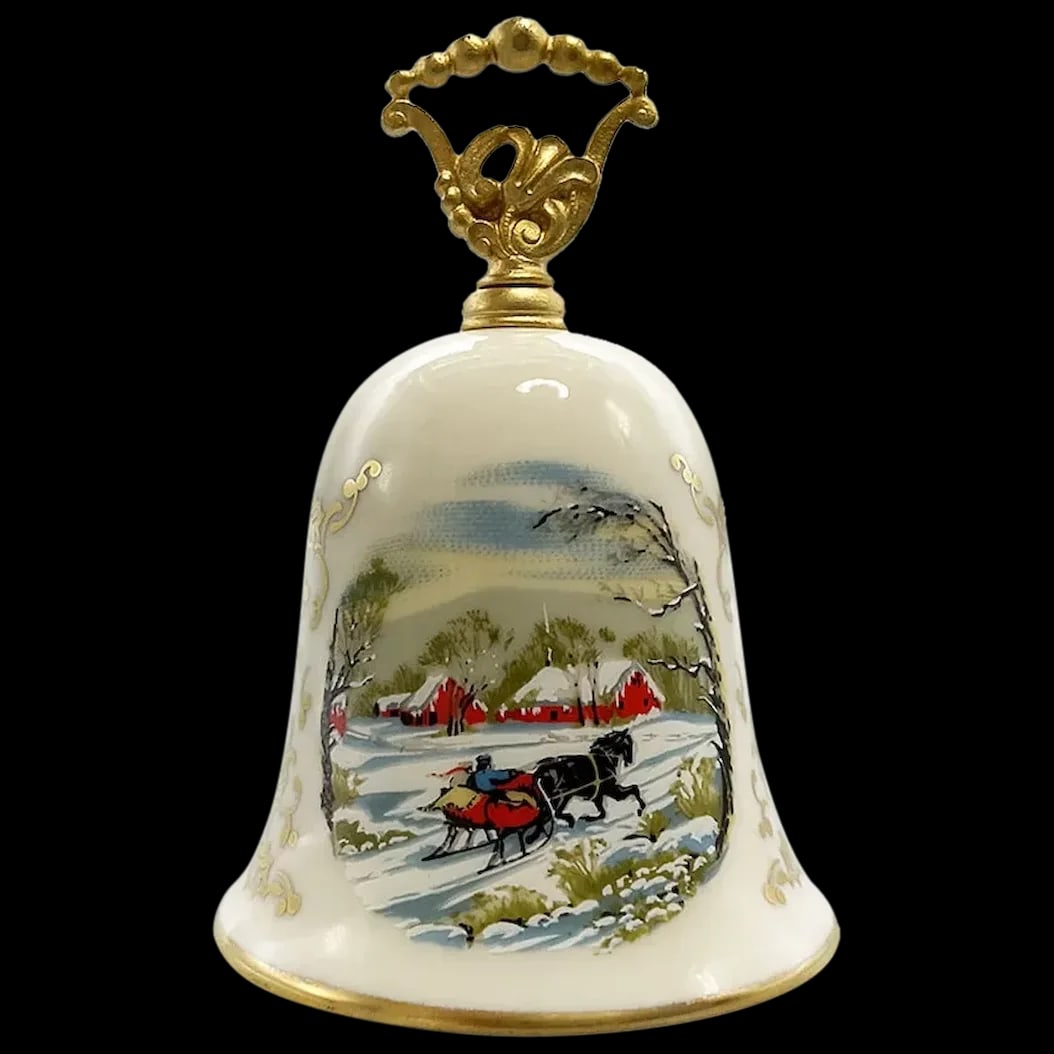 Christmas Bell (1 of 4)