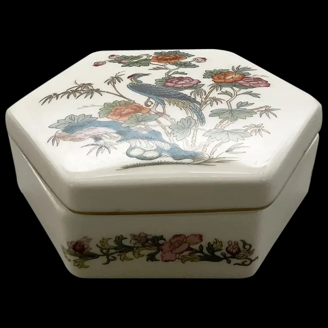 Trinket Box: Wedgwood Kutani Crane Trinket Box Hexagon shape, trimmed in gold and presents elegantly. In gift giving condition can be used as a salt cellar, bon bon dish, vanity item and more. This is truly a