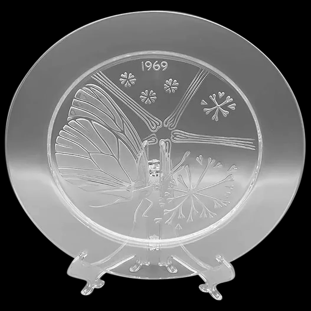 Collectors Plate: Lalique 1969 Papillion Lalique collector’s plate designed by Marie Claude-Lalique in frosted and clear glass. She had a flair for unique design in crystal and it is apparent in her Papillion but