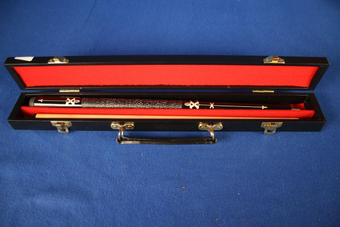 Miniature Pool / Billiard Cue Stick: Approx. 29.5"