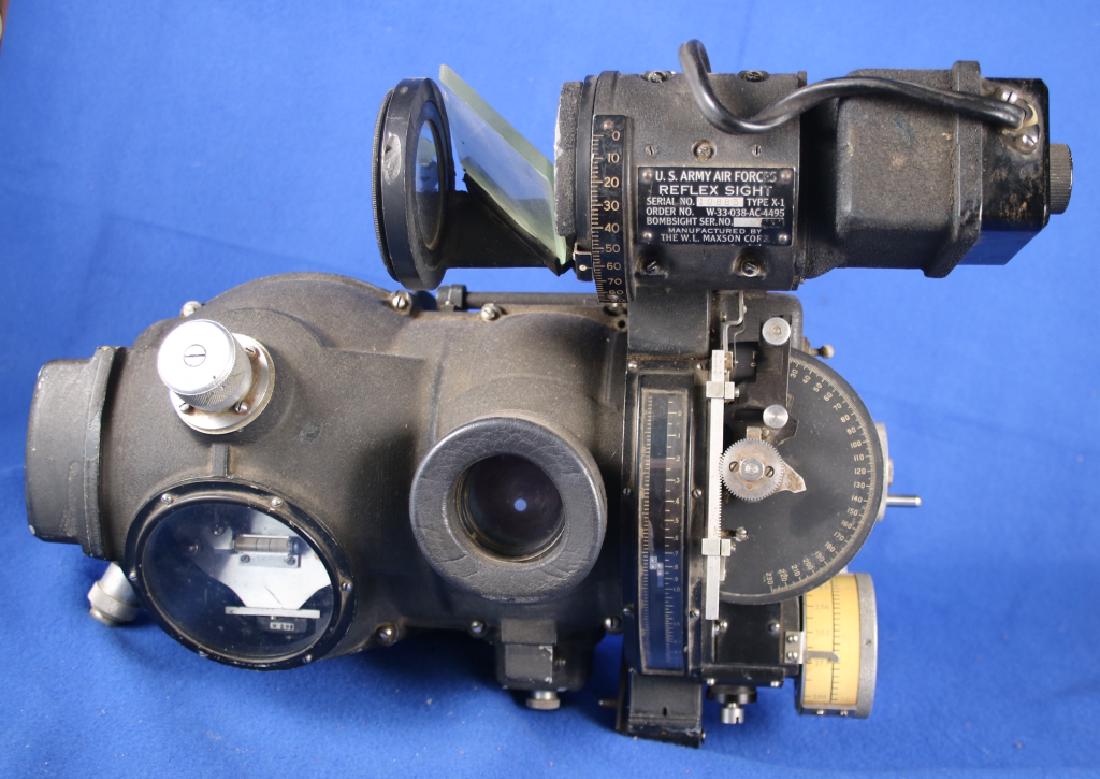 US Army/Air Force Reflex Sight Type X1: Norden bombsight, Norden sighthead; M9B; Approx. 18" x 11" x 12"