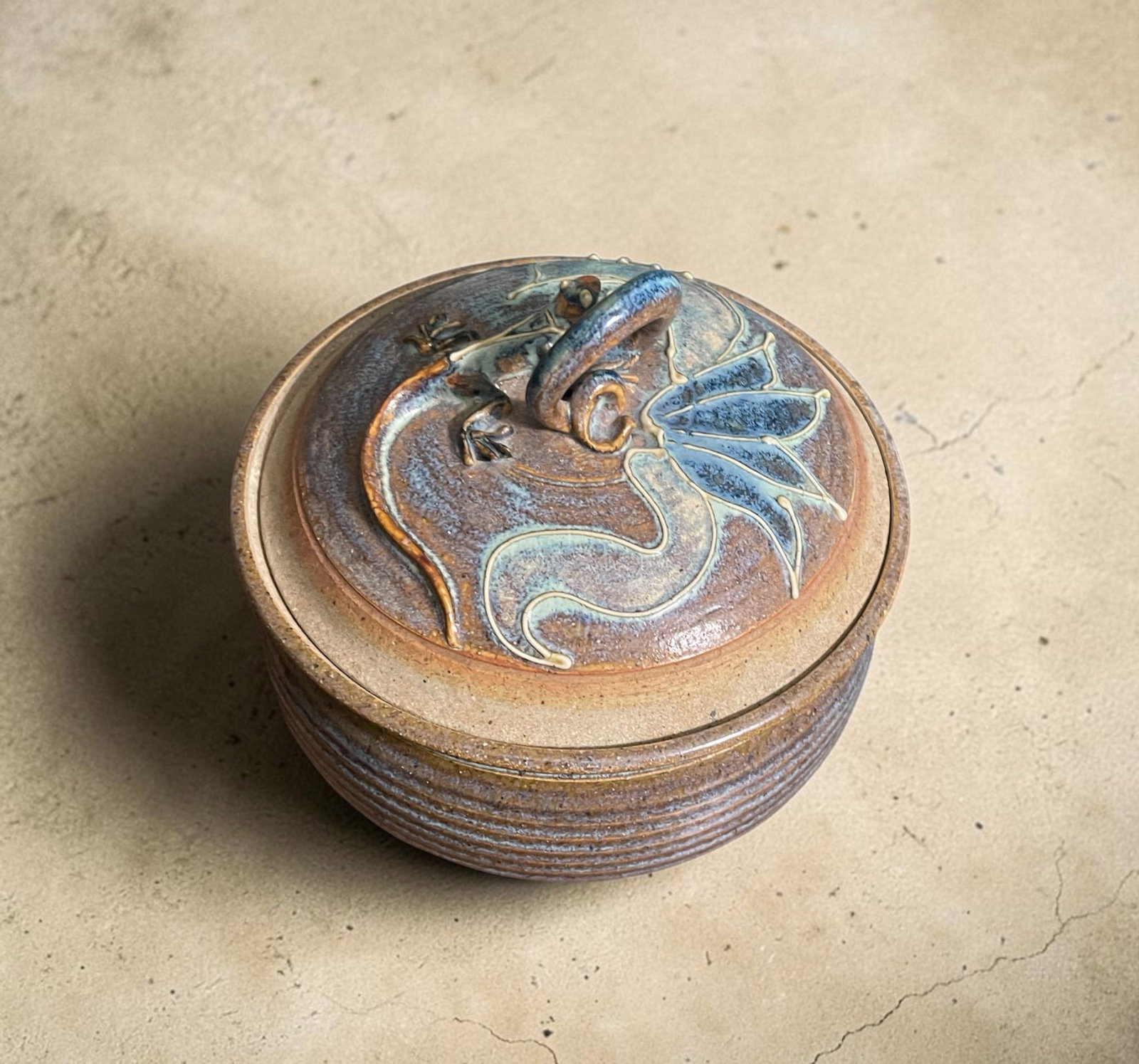 Lizard Stoneware Pottery - Signed - 3