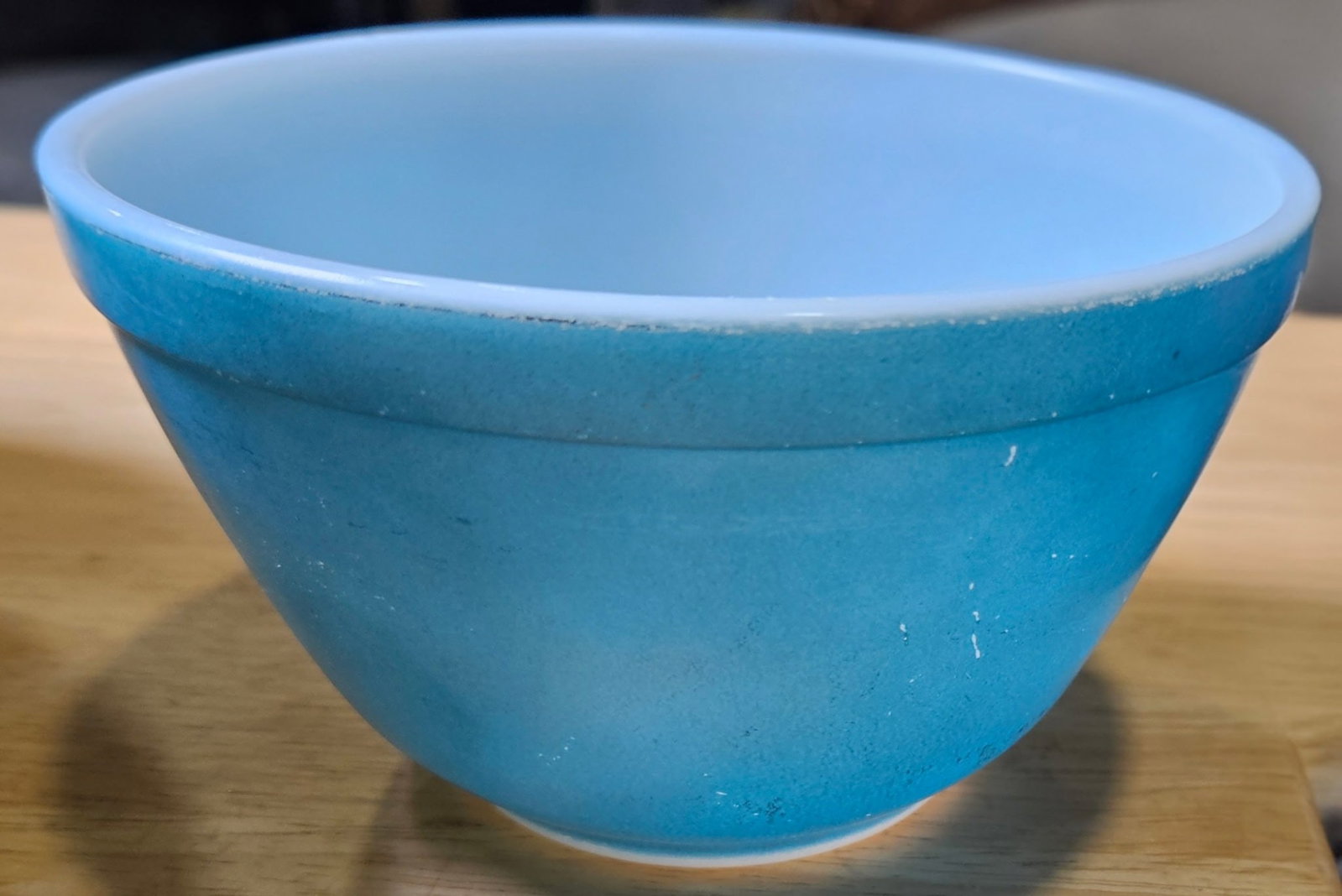 Vintage 4 pc Pyrex Set - 8