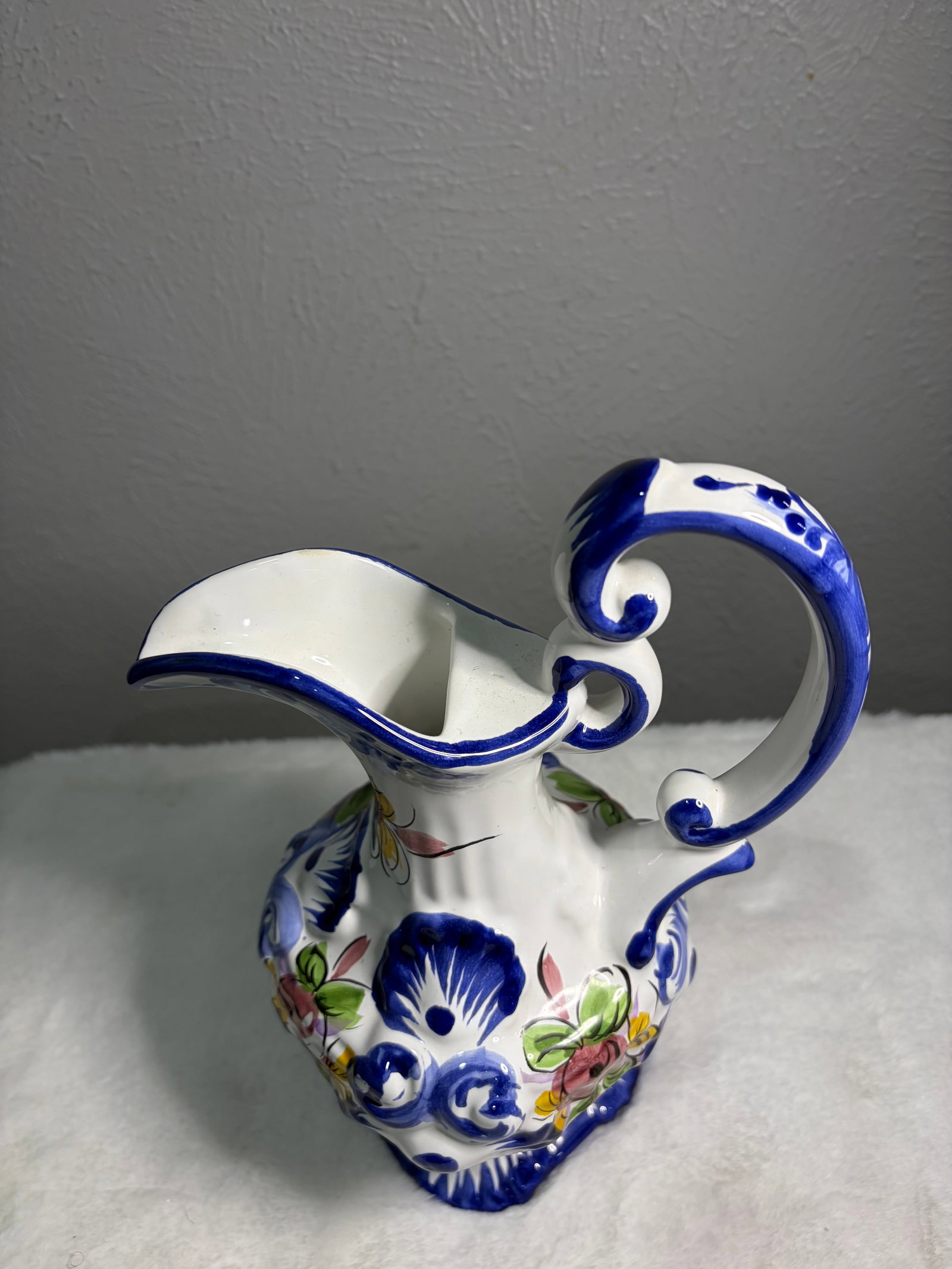 Vestal Alcobaca Pitcher - 2