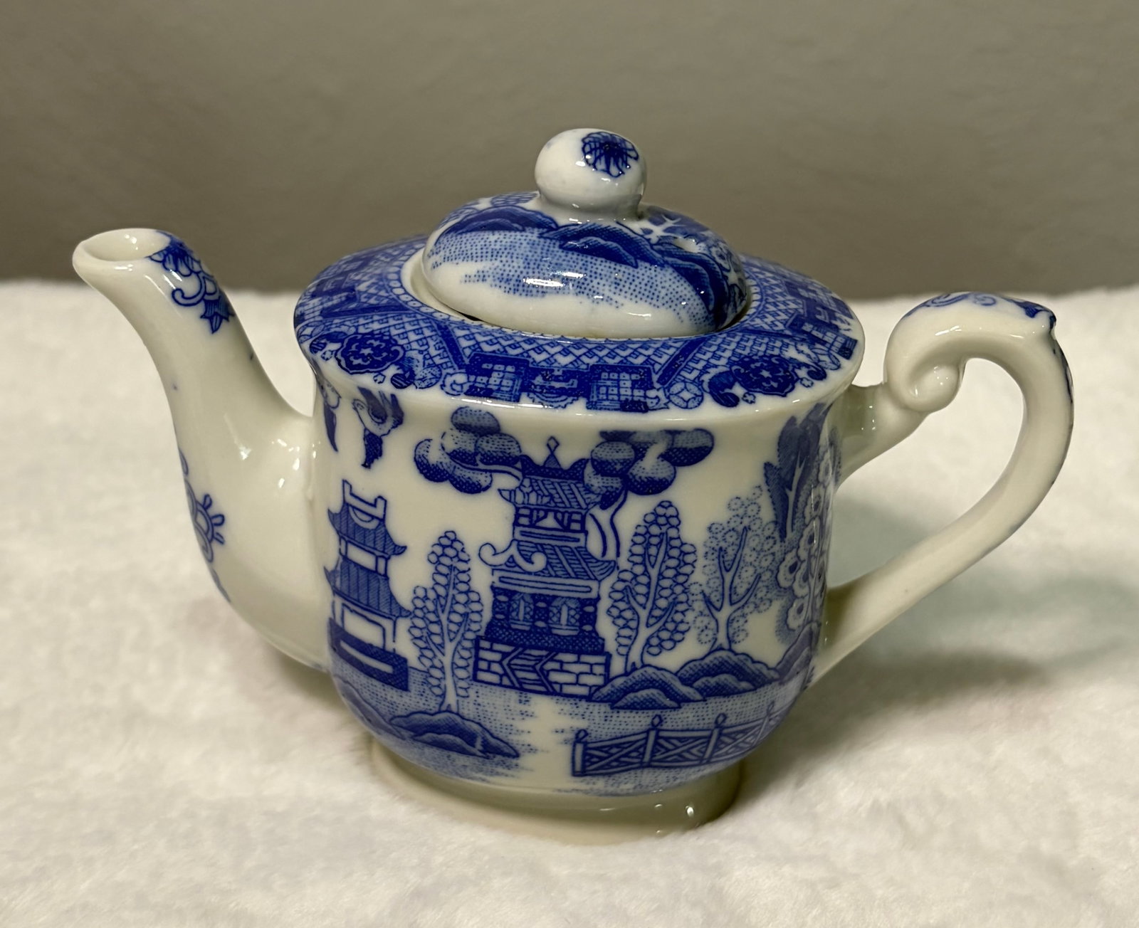 Blue Willow Toy Tea Set - 2