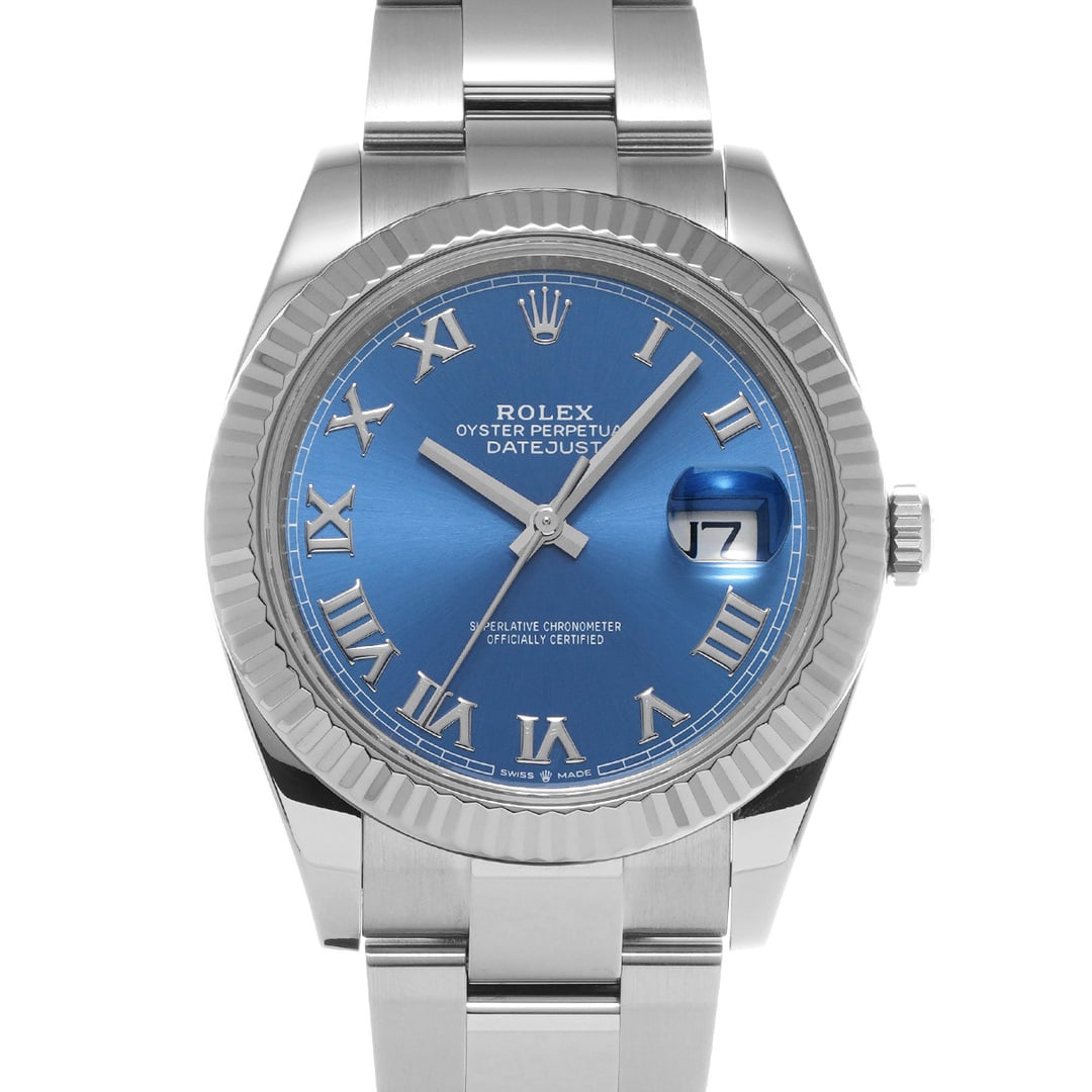 Rolex Datejust Réf. 126334 41mm — 2026: RolexModel : DatejustReference : 126334Diameter : 41mmDial : Bleu AzzuroBracelet : OysterBezel : Cannelée Or BlancCase : SteelMovement : Automatic self-winding mechanicalCondition : Near NewEra : 202