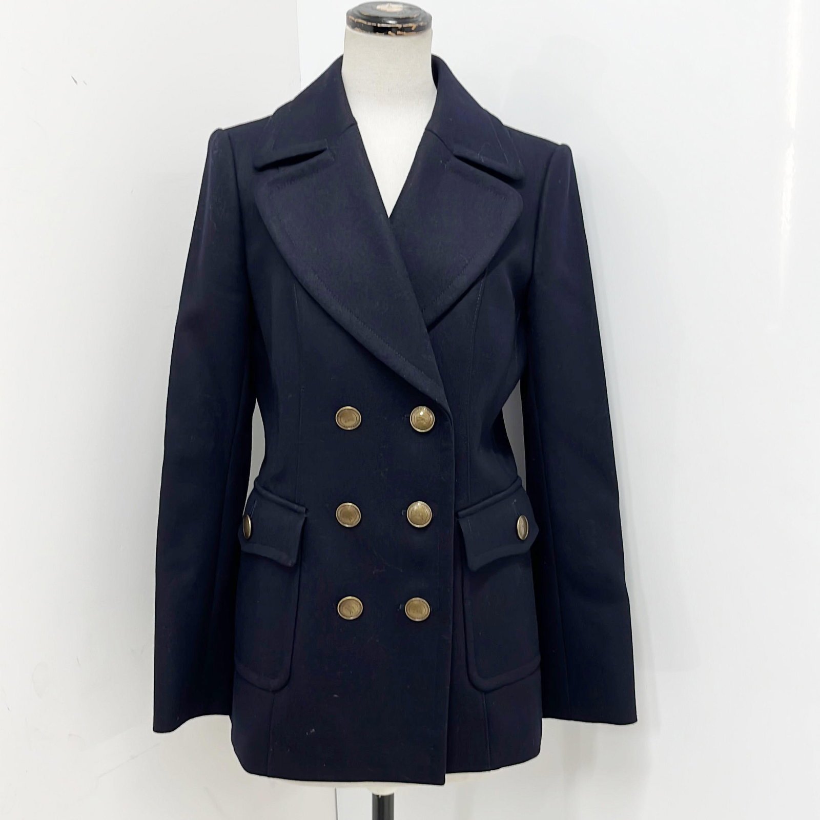BURBERRY Tredegar Wool Cloth Pea Coat: Item Name:Burberry Tredegar Wool Cloth Pea CoatBrand:BurberryModel No.:N/ASizs:38Weight:N/AMaterial:WoolAccessories:N/ACondition B;Good condition