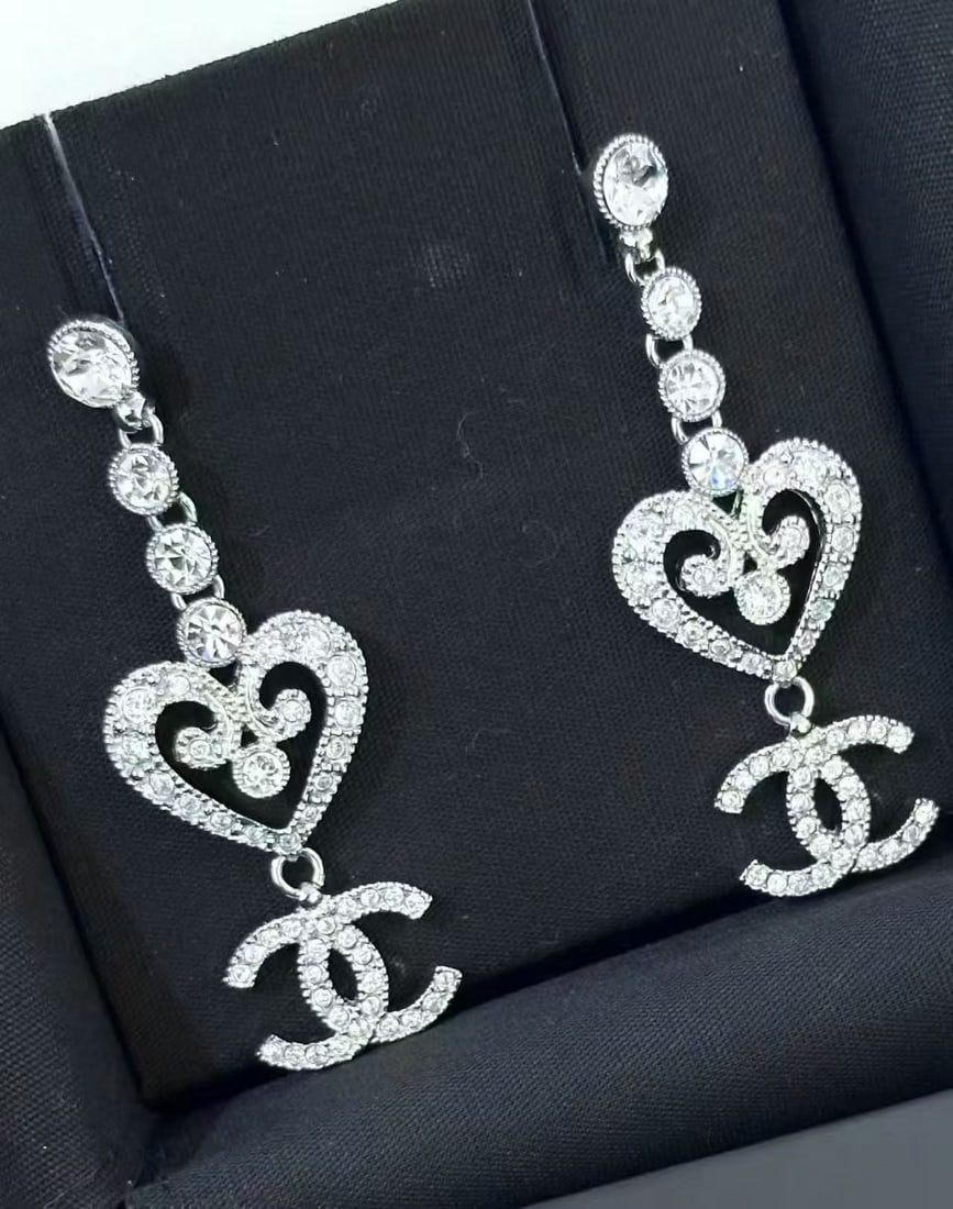MIKIMOTO K18 7.0mm Akoya Pearl Necklace: Type: NecklaceMetal:K18 Yellow GoldDiamond:N/ASize:40cmSigned By: M