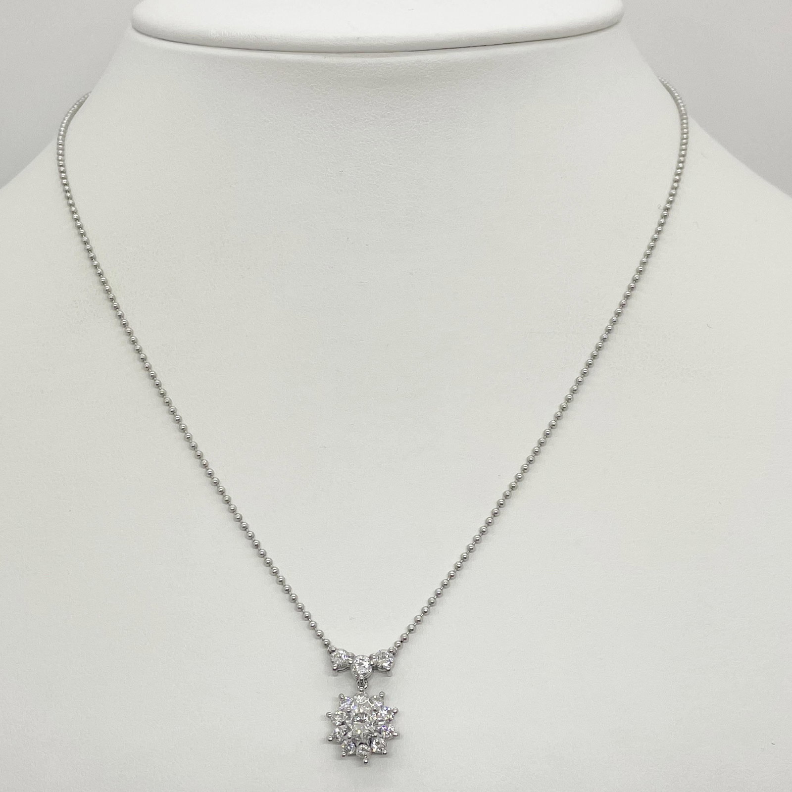 Pt900/Pt850 Diamond Necklace (1 of 5)