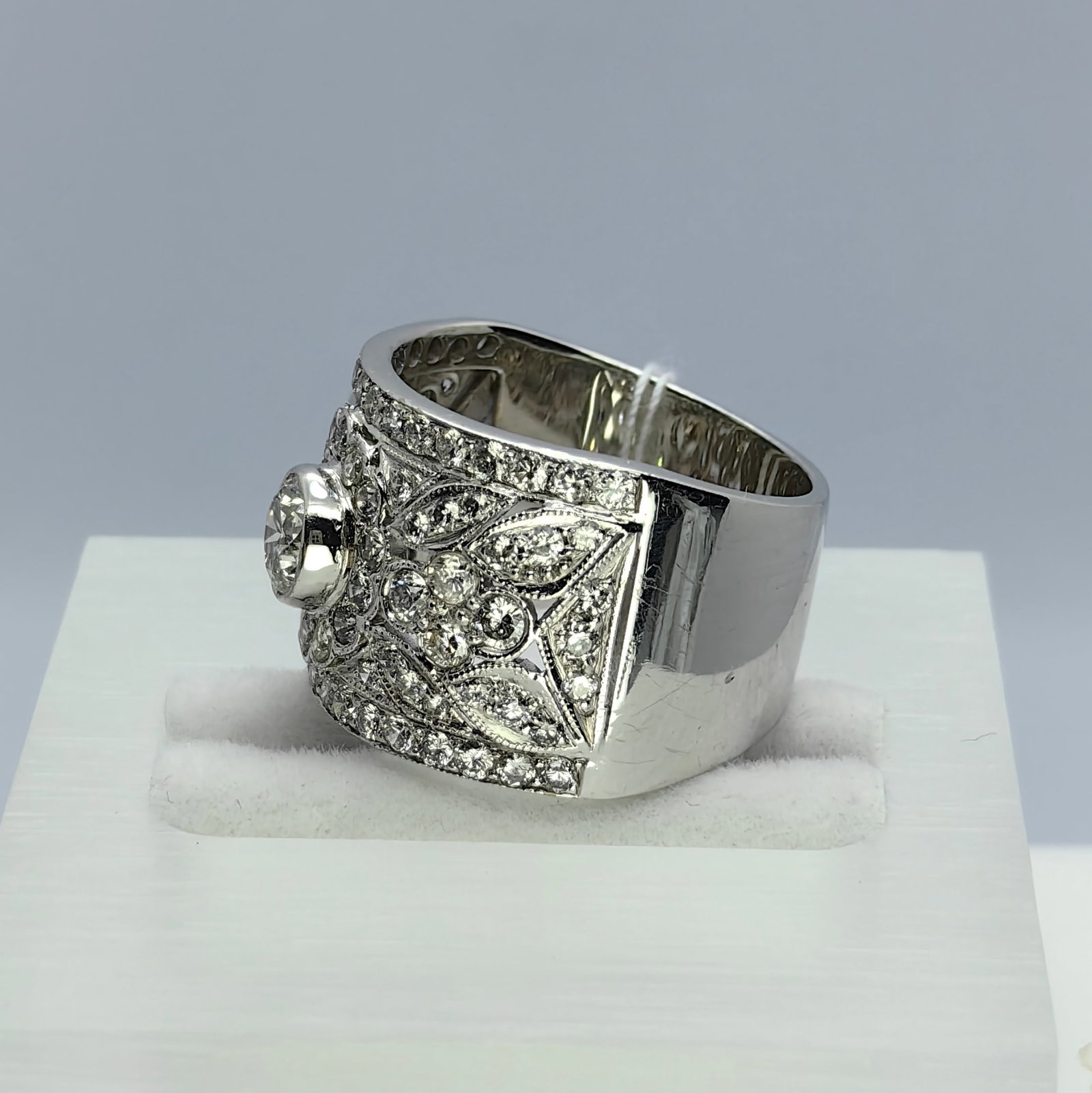 18K Diamond Ring - 2