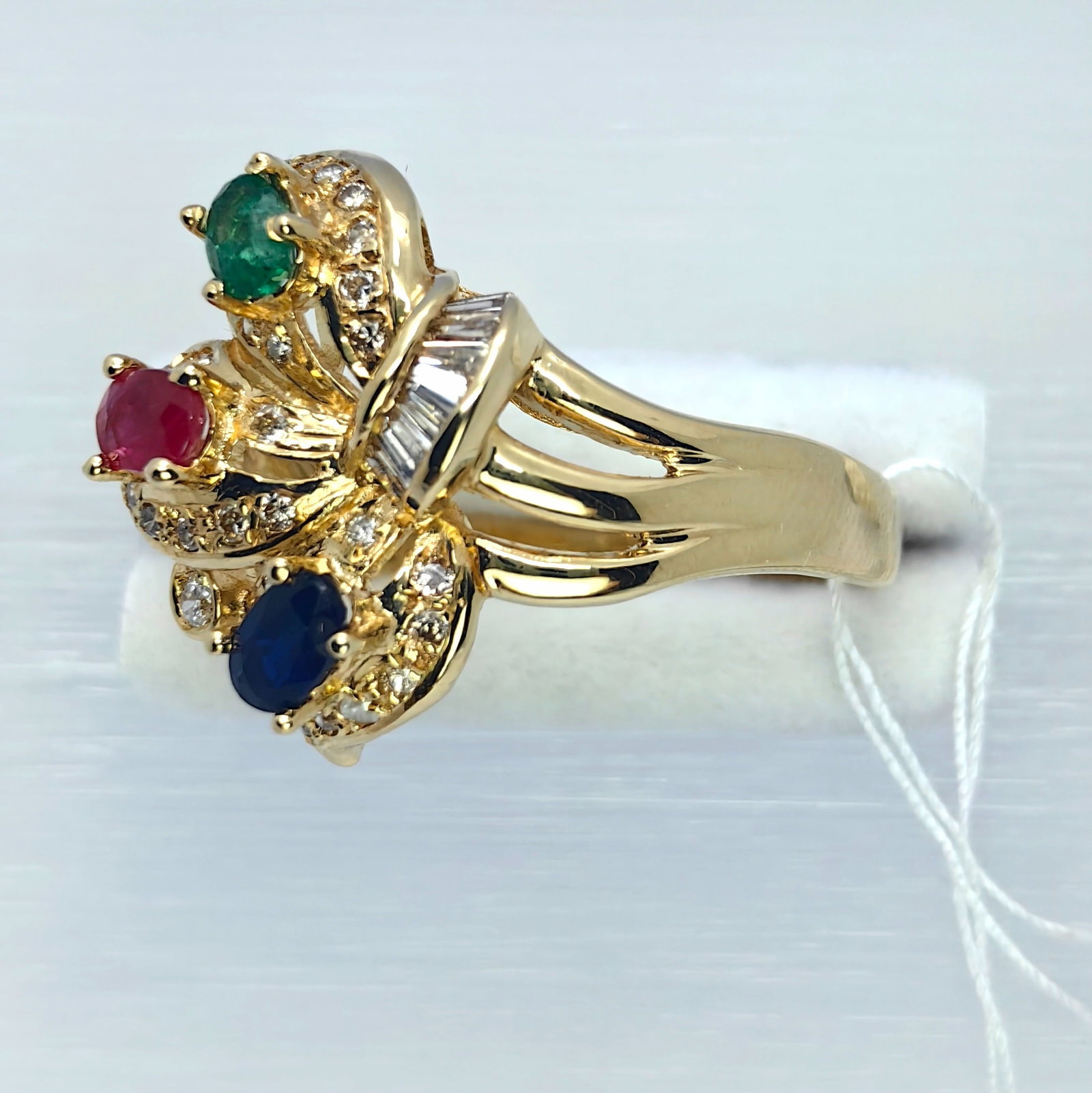 18K Multistone Diamond Ring - 3