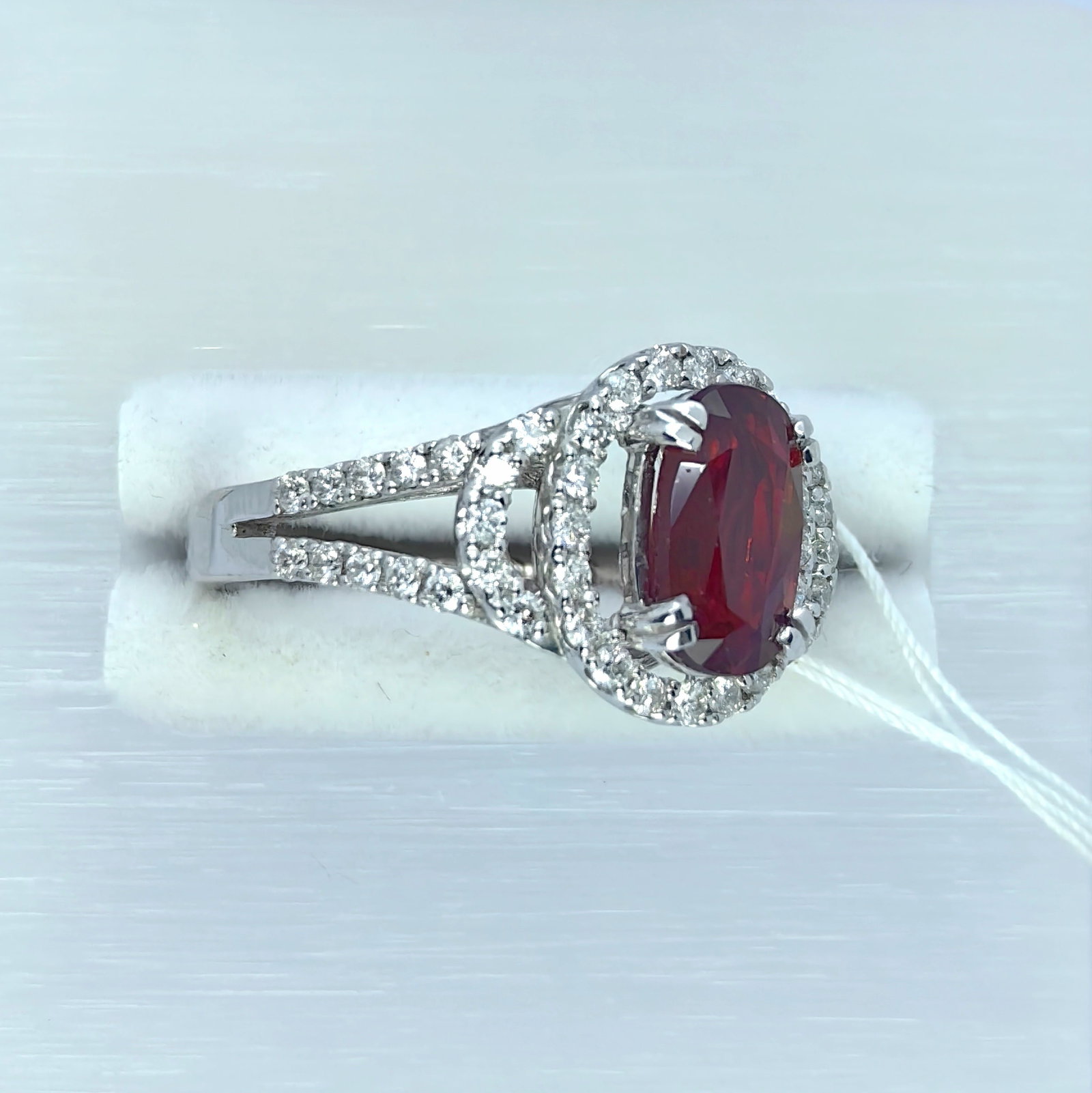18K Colombia Minor Emerald Diamond Ring: Type: Ring Metal:18K White GoldEmerald :2.27ctDiamond:1.31ctSize:7(US)Signed By: N/AAdditional Information: AIGS Certification