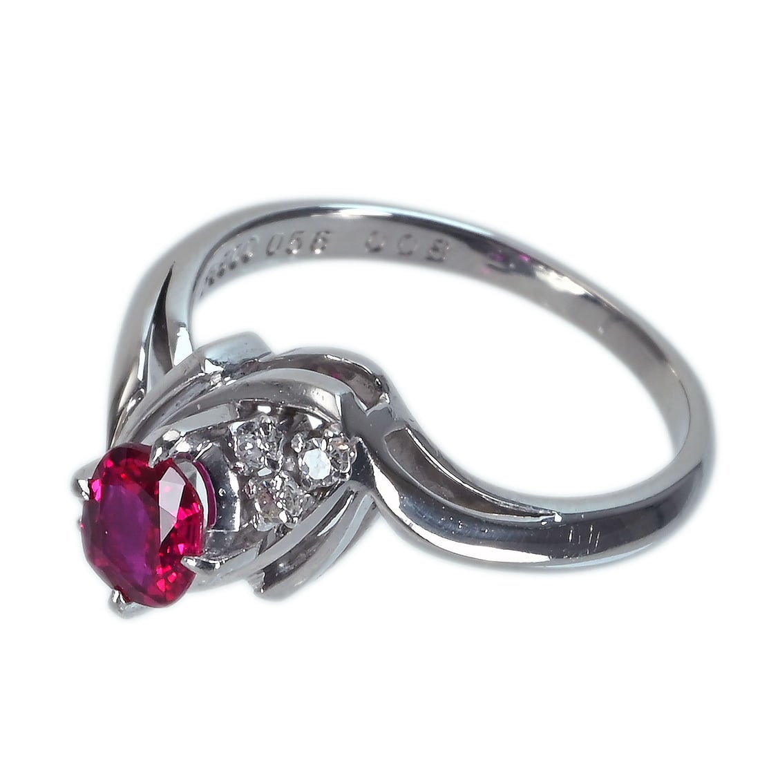 Pt900 Ruby Ring - 2