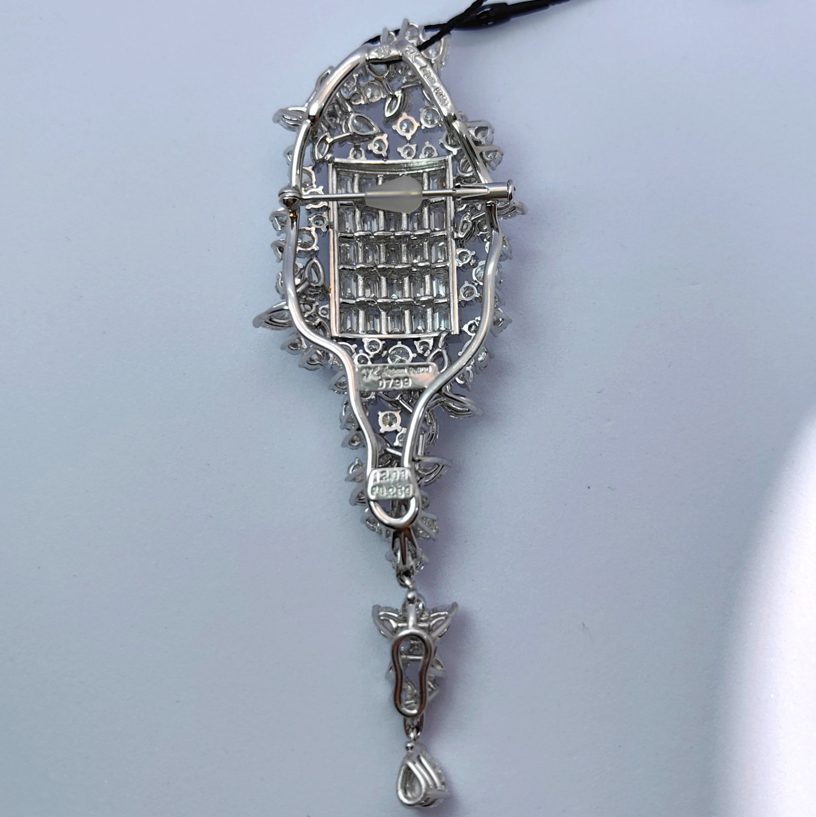 Pt900 Diamond Brooch - 2