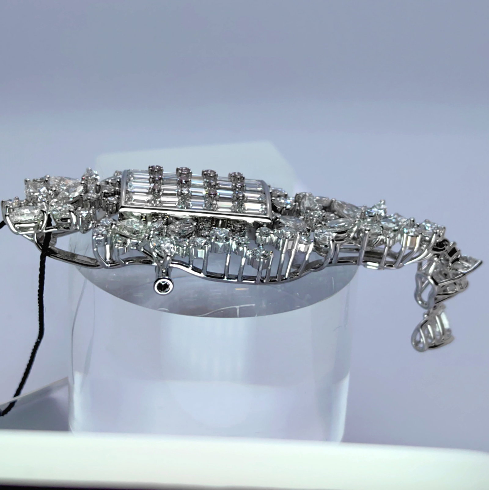 Pt900 Diamond Brooch - 4