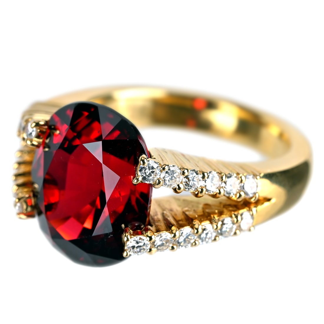 K18 Garnet Diamond Ring - 2