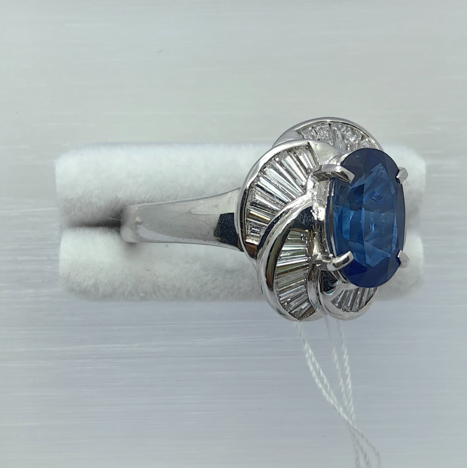 Pt900 Sapphire Diamond Ring - 2