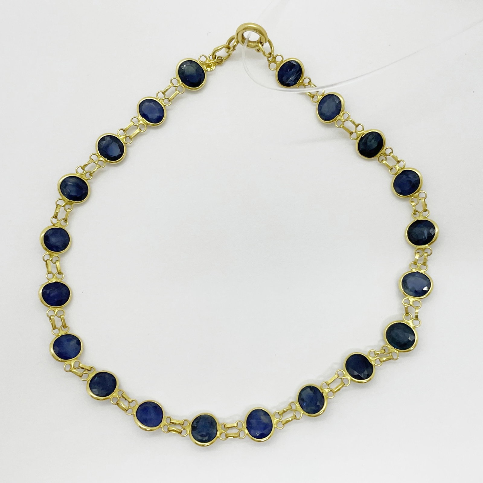 K18 Sapphire Diamond Bracelet: Type: Bracelet Metal:K18 Yellow Gold Sapphire:N/A Diamond:N/A Size:18cm Signed By: N/A