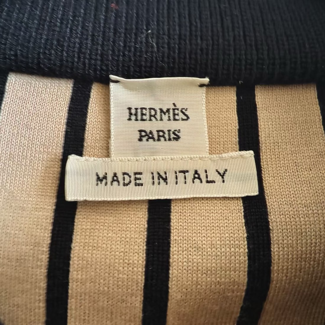 HERMES Virgin Wool Silkn Printed Bomber Jacket - 2