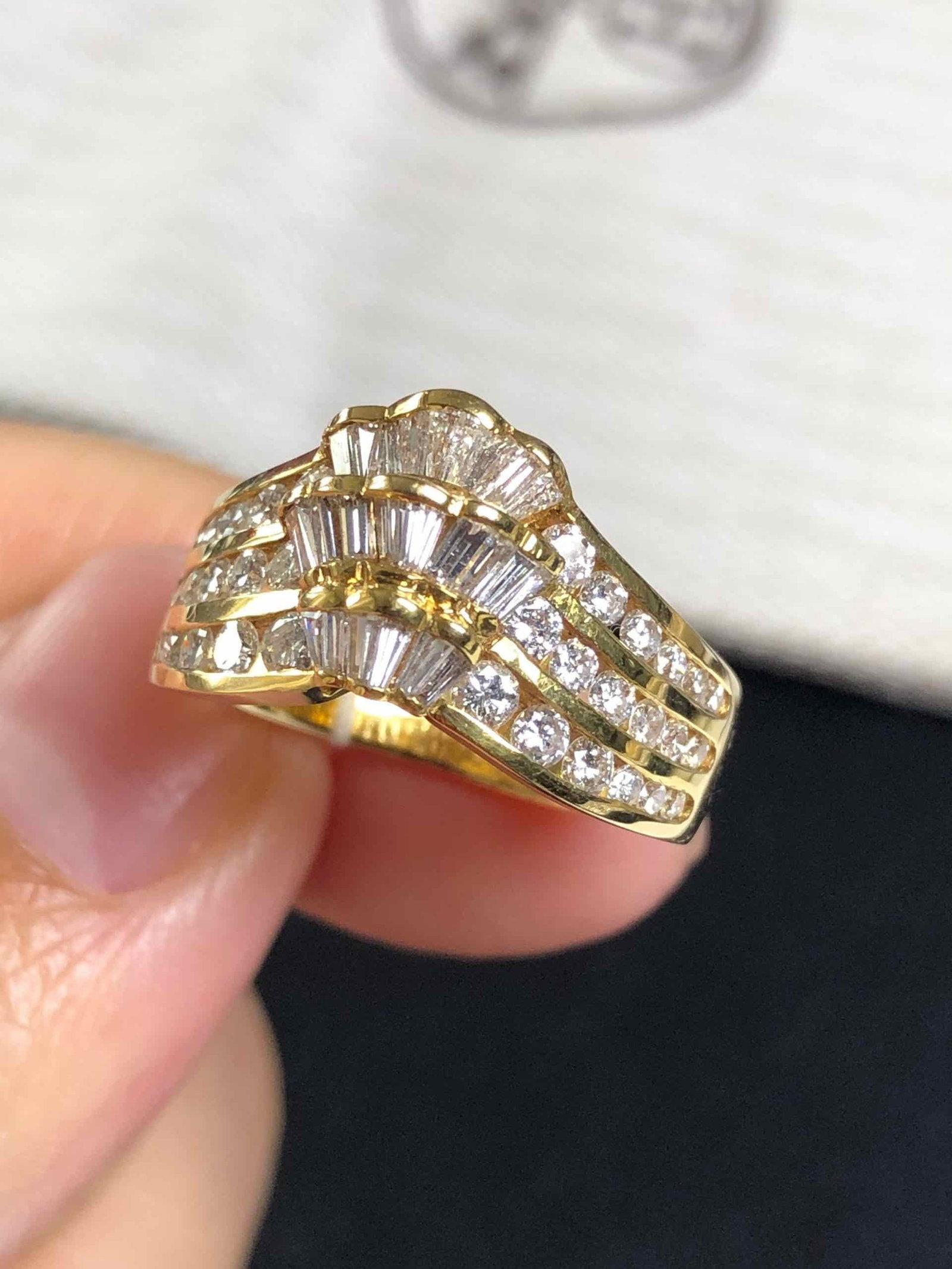 K18 Diamond Ring - 4