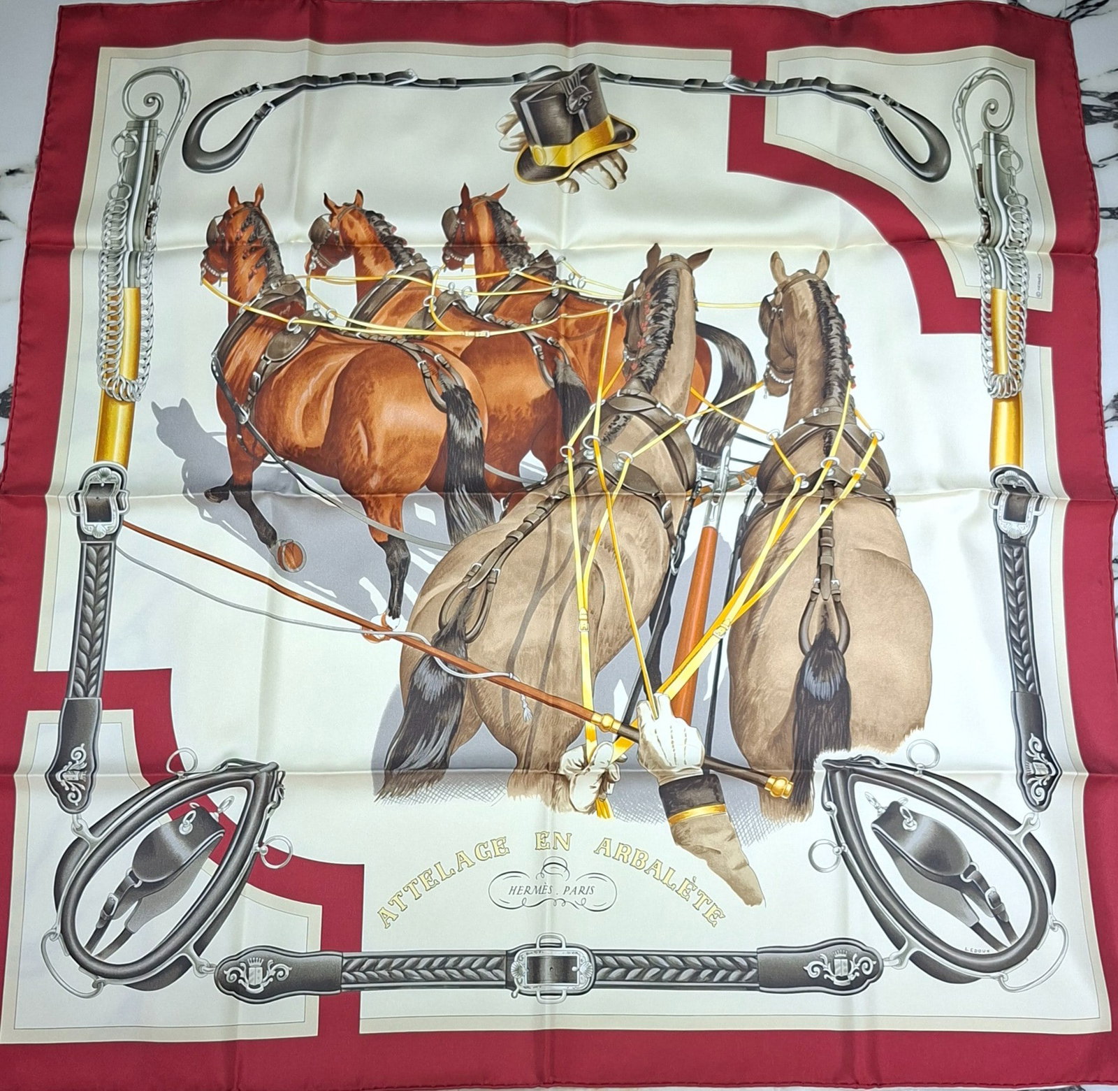 HERMES Attelage en Arbalate Forever Silk Scarf 90: Item Name:Hermes Attelage en Arbalate Forever Silk Scarf 90 Brand:Hermes Model No.:H001554S 04 Sizs:88.5cm*88.5cm Material:Silk Accessories:Box