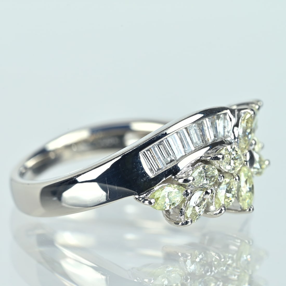 Pt900 Diamond Ring - 2