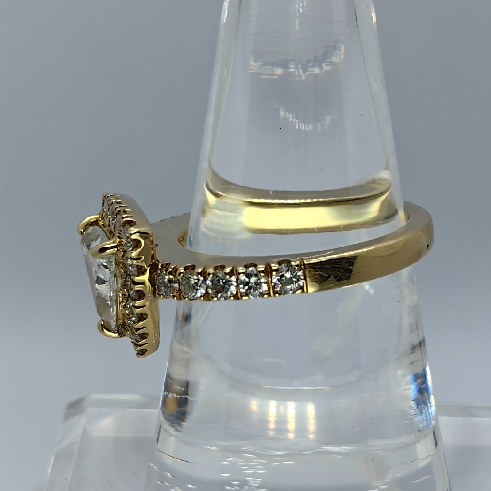 K18 Diamond Ring - 3