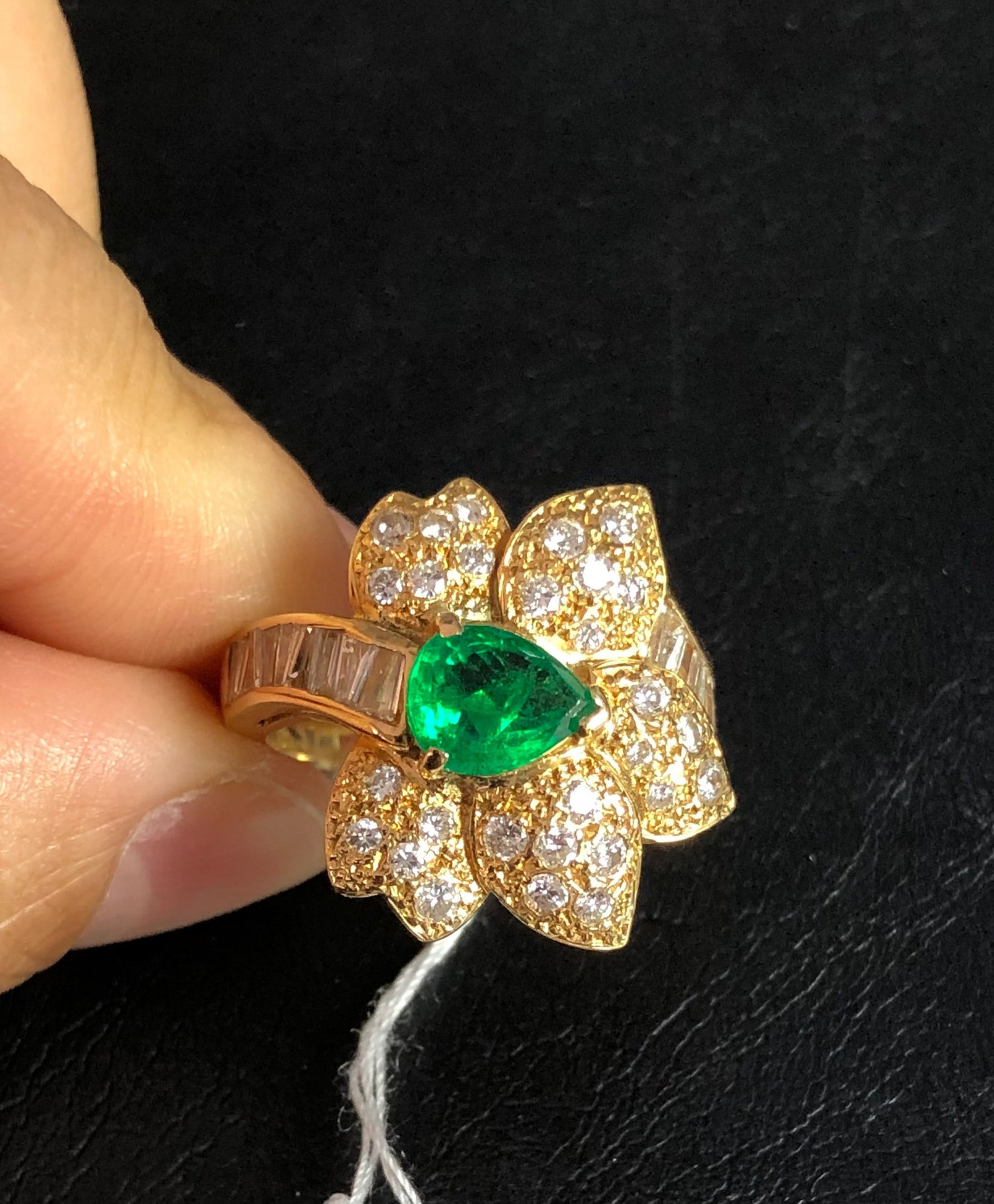 K18YG EMERALD Ring - 4