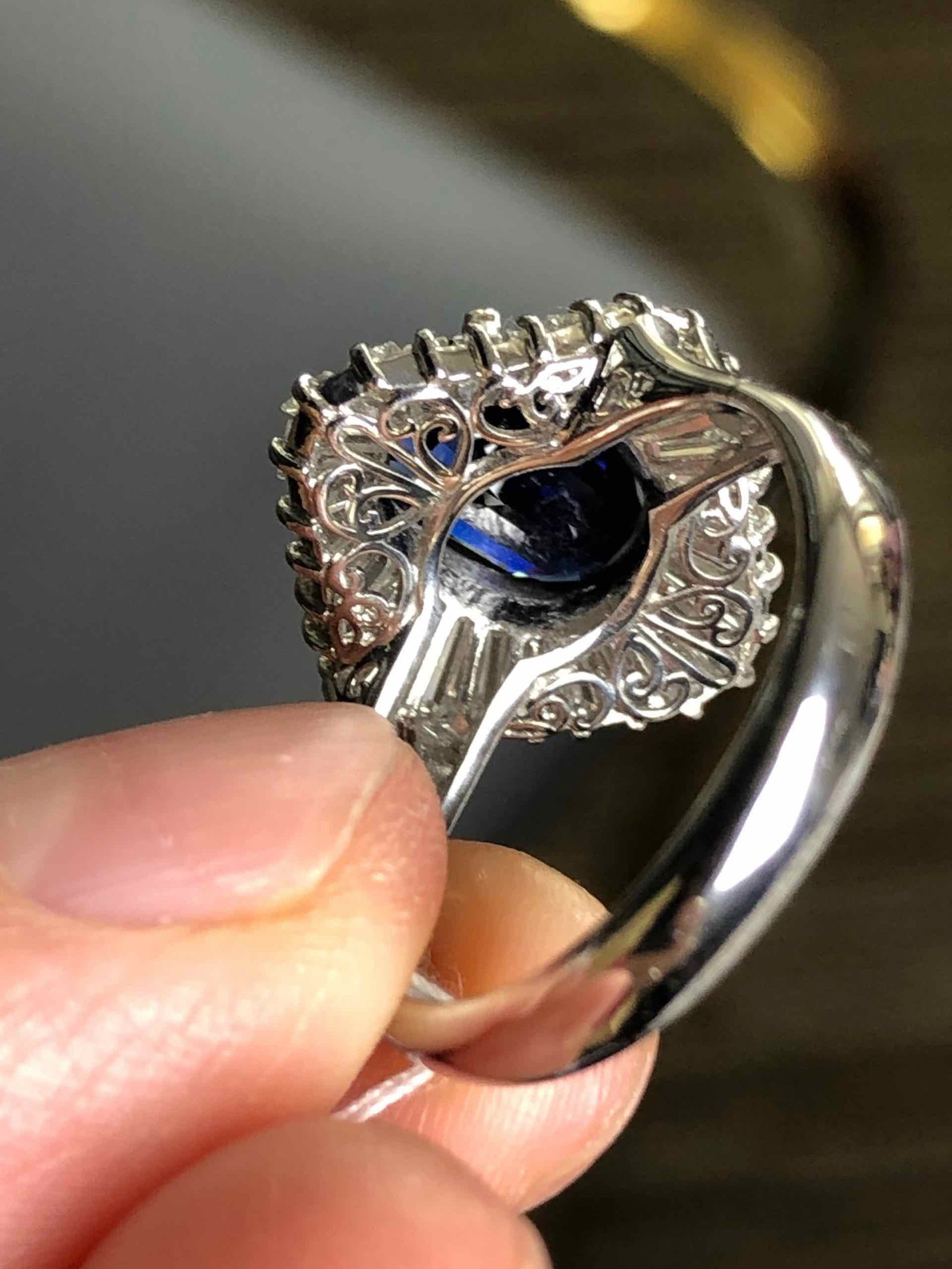 PT900 SAPPHIRE RING - 4