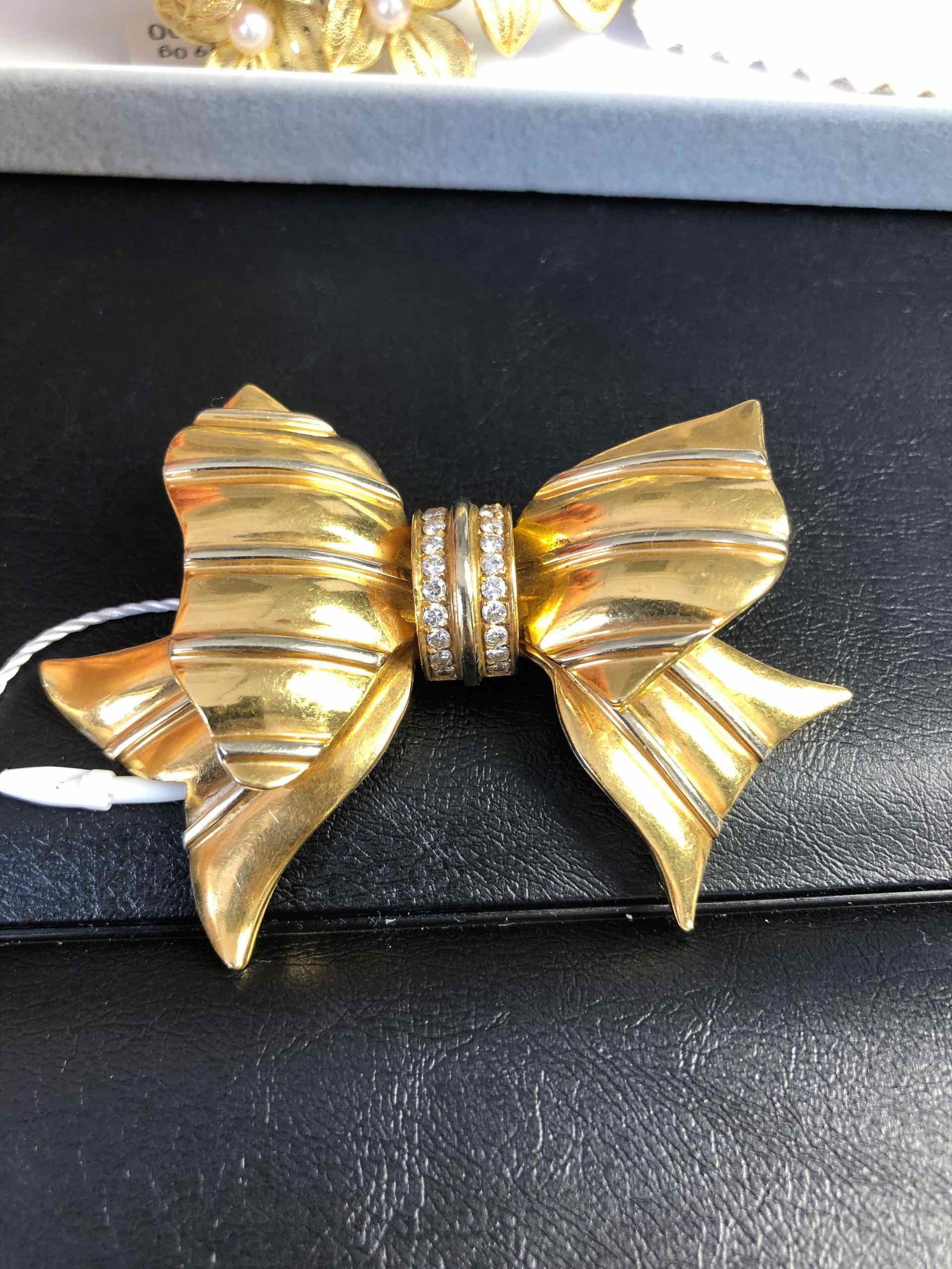 REPOSSI K18 Brooch - 3
