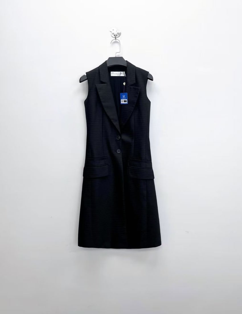 Dior Fine Wool Vest Suit Dress Jacket: Item Name:Dior Fine Wool Vest Suit Dress Jacket Brand:DIOR Material:WOOL Size:Skirt Length 105cm SIZE 34 Signed By:WOOL Accessories:WITH TAG