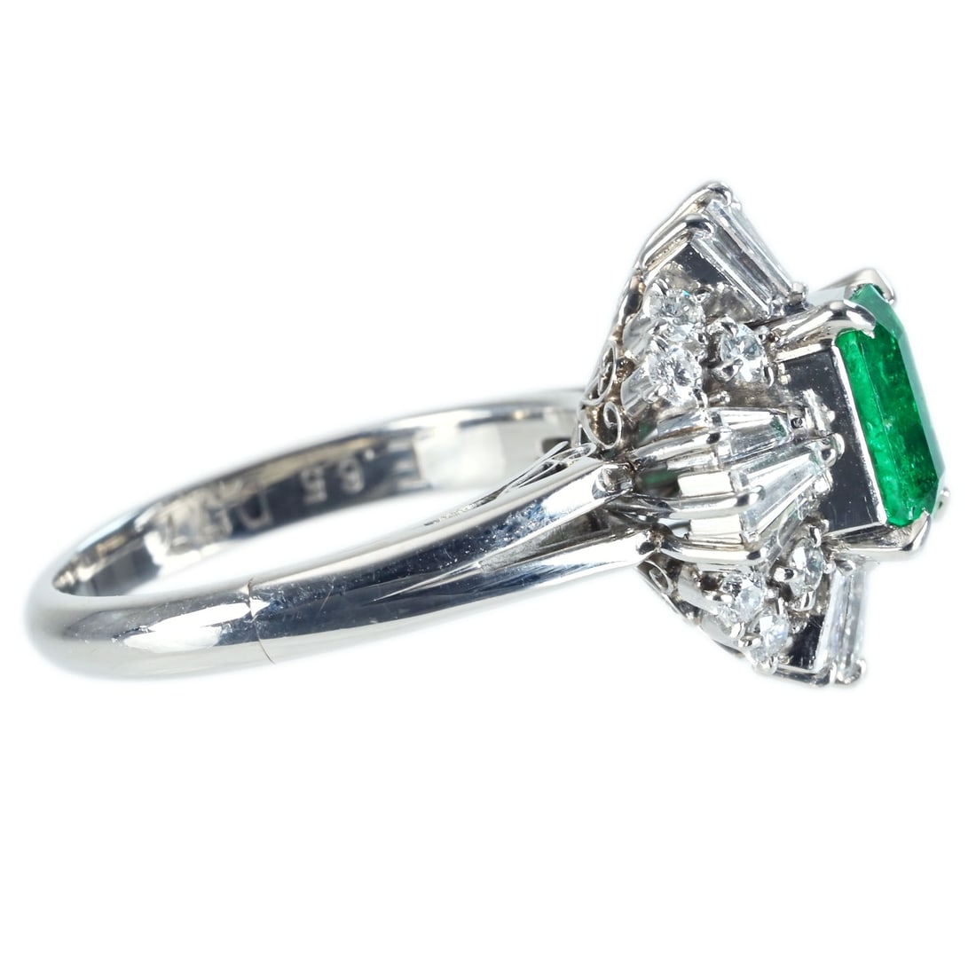 PT900 EMERALD RING - 3