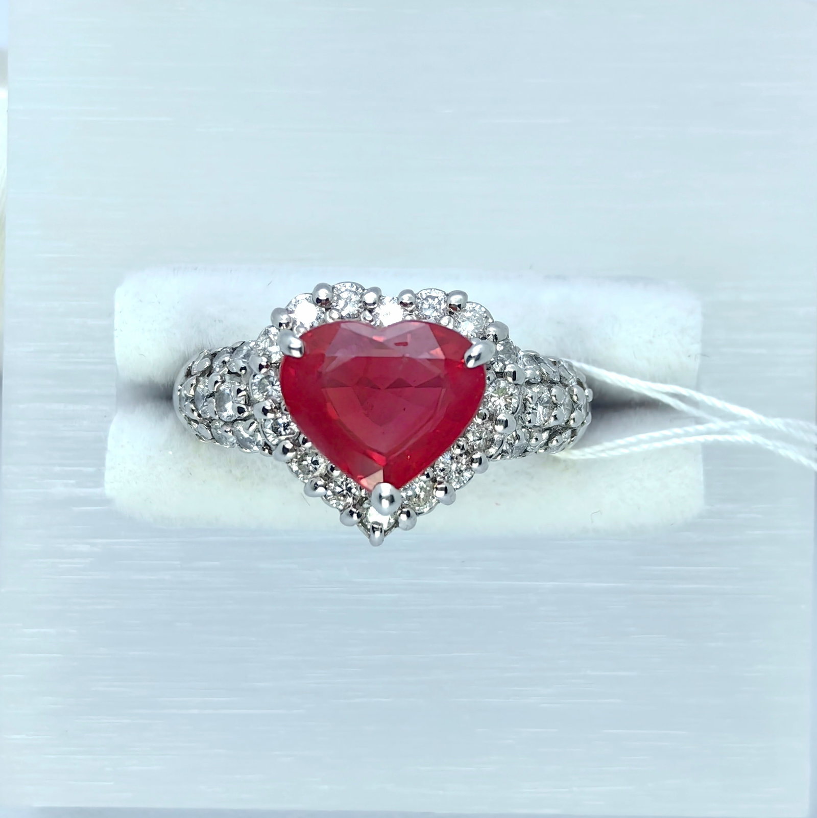 Pt900 Ruby Diamond Ring: Type: Ring Metal:Platinum Ruby:2.525ct Diamond:0.72ct Size:5(US) Signed By: N/A